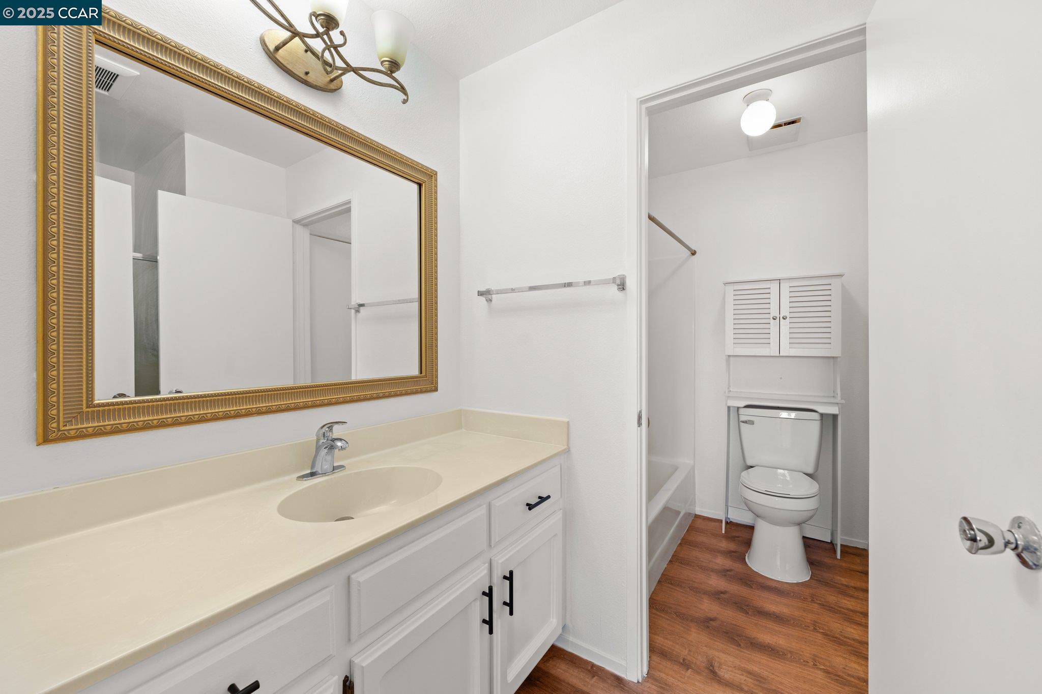 Detail Gallery Image 17 of 26 For 58 Crystal Cir, Hercules,  CA 94547 - 2 Beds | 1/1 Baths