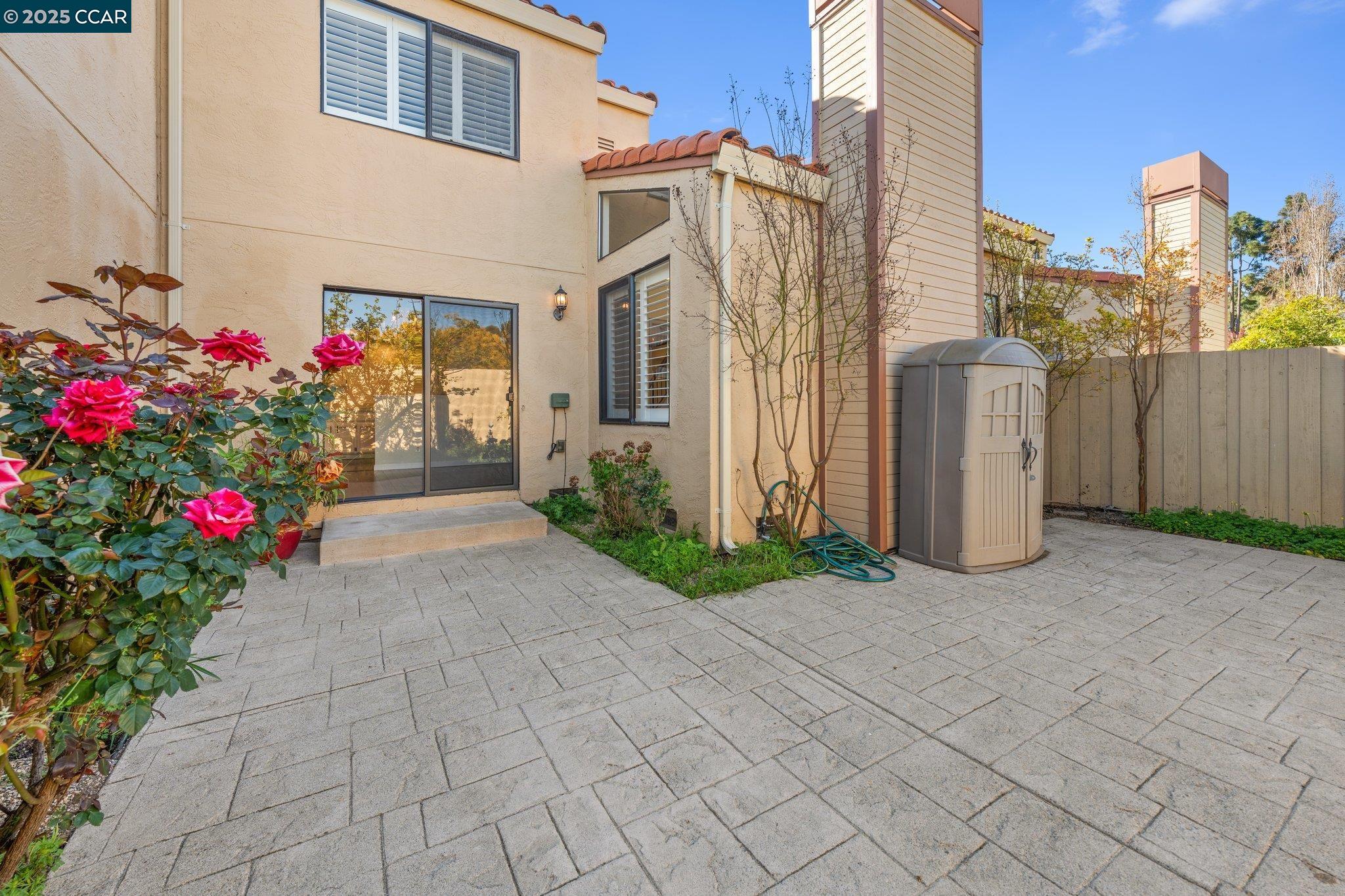 Detail Gallery Image 18 of 26 For 58 Crystal Cir, Hercules,  CA 94547 - 2 Beds | 1/1 Baths