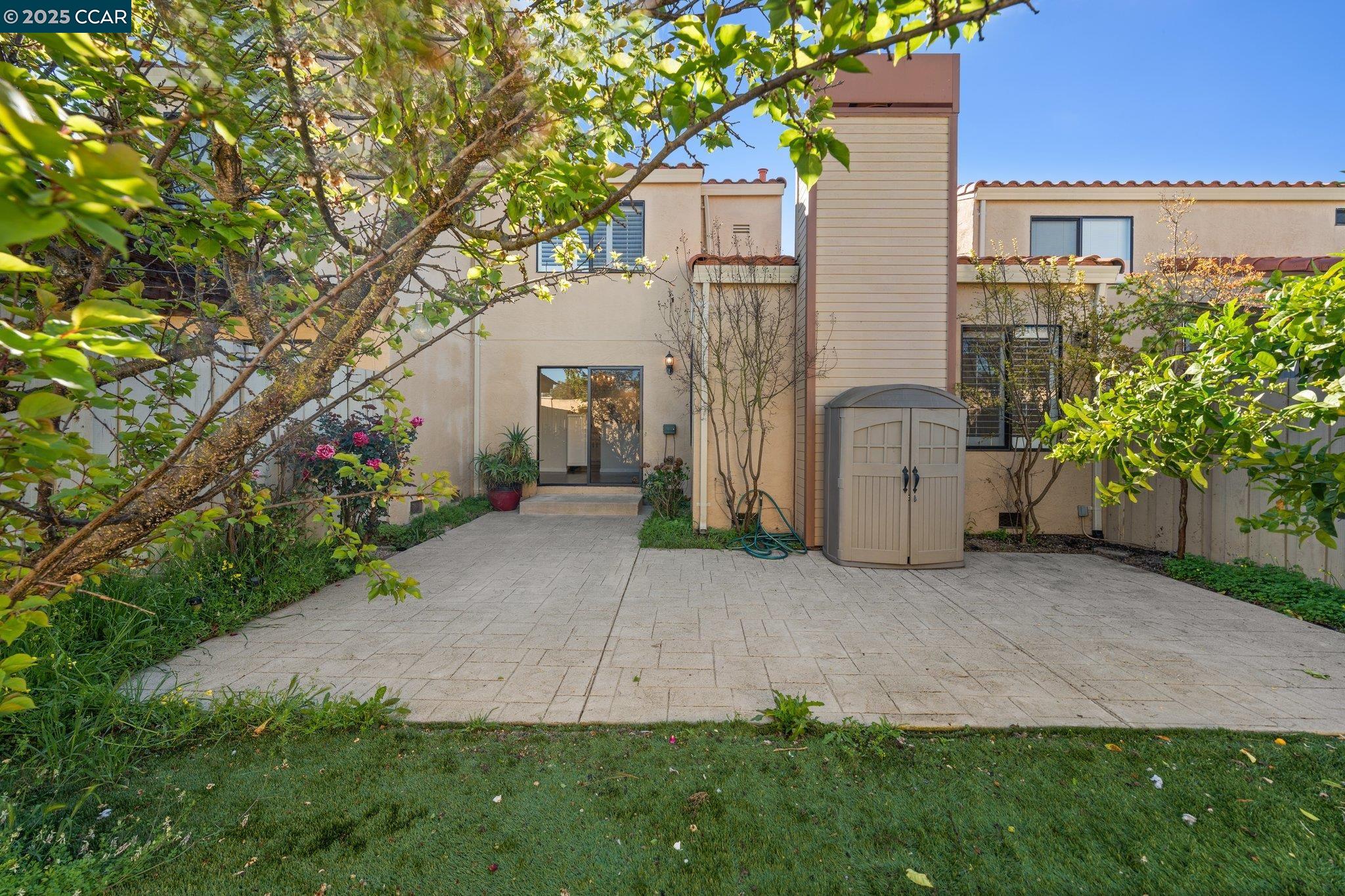 Detail Gallery Image 19 of 26 For 58 Crystal Cir, Hercules,  CA 94547 - 2 Beds | 1/1 Baths