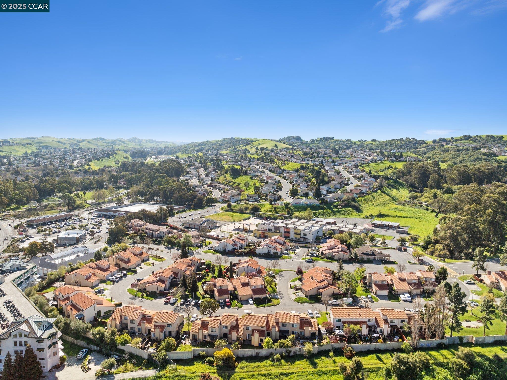 Detail Gallery Image 23 of 26 For 58 Crystal Cir, Hercules,  CA 94547 - 2 Beds | 1/1 Baths