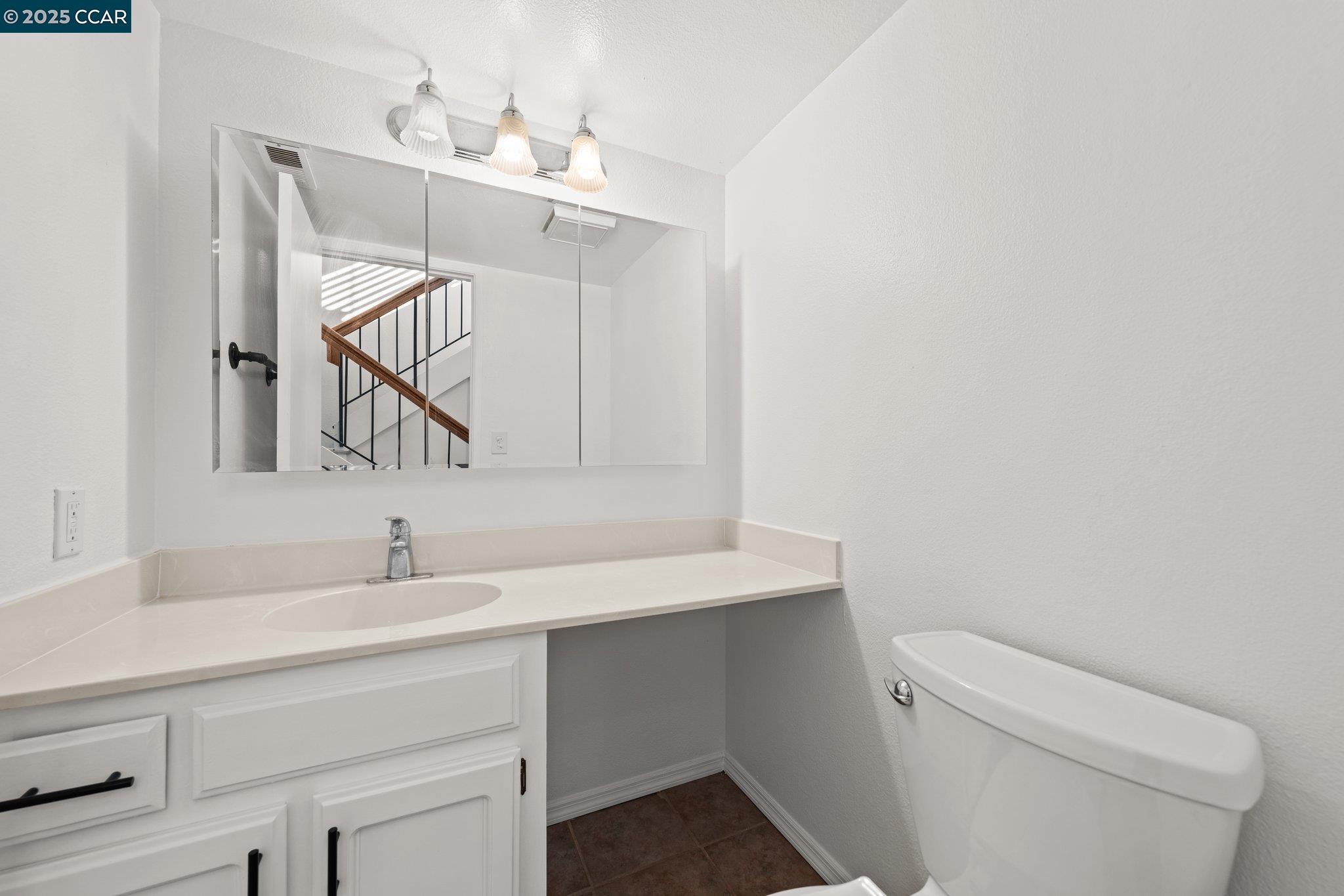 Detail Gallery Image 9 of 26 For 58 Crystal Cir, Hercules,  CA 94547 - 2 Beds | 1/1 Baths