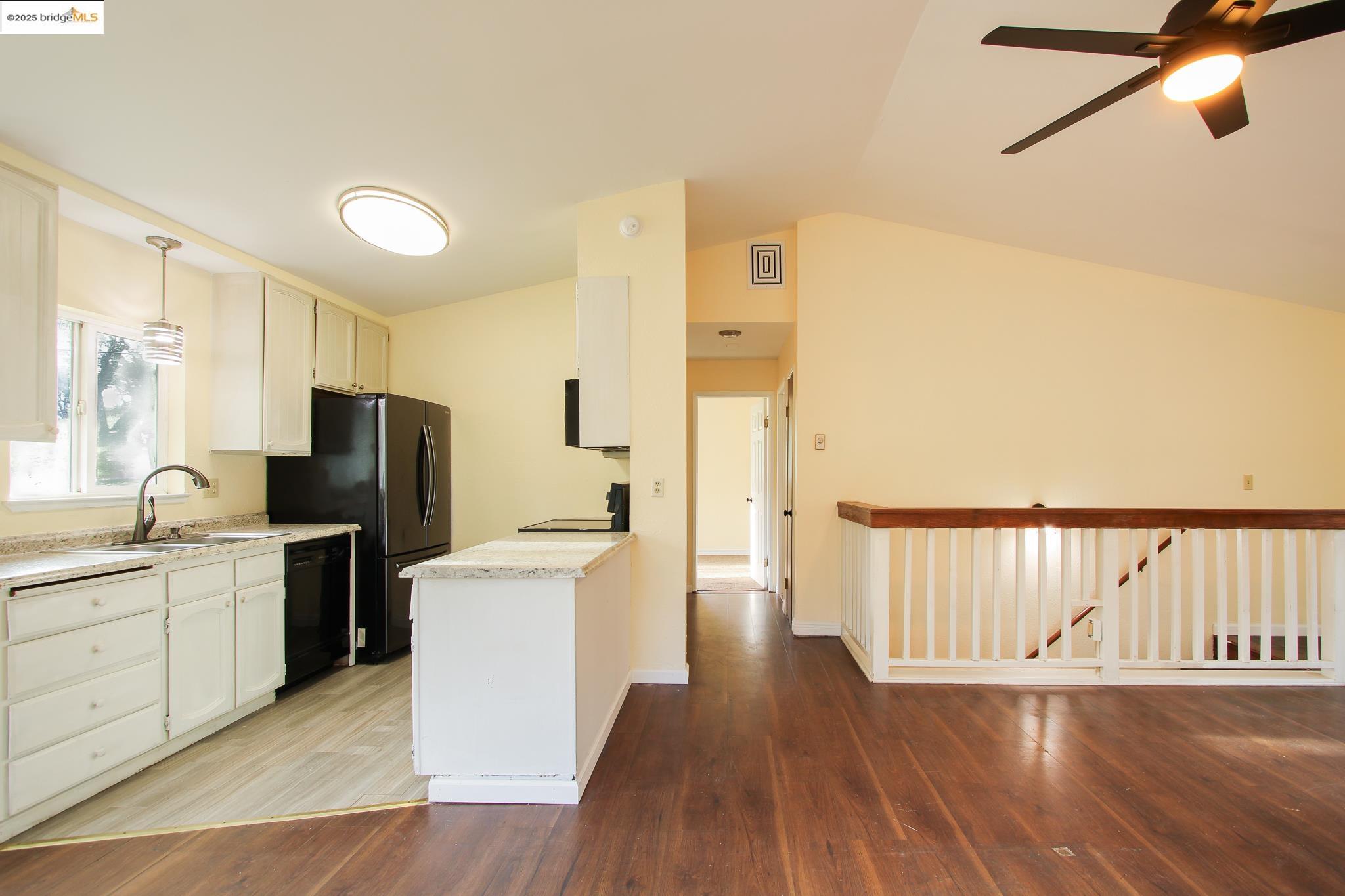 Detail Gallery Image 12 of 24 For 21473 Eel River Dr, Sonora,  CA 95370 - 4 Beds | 2 Baths