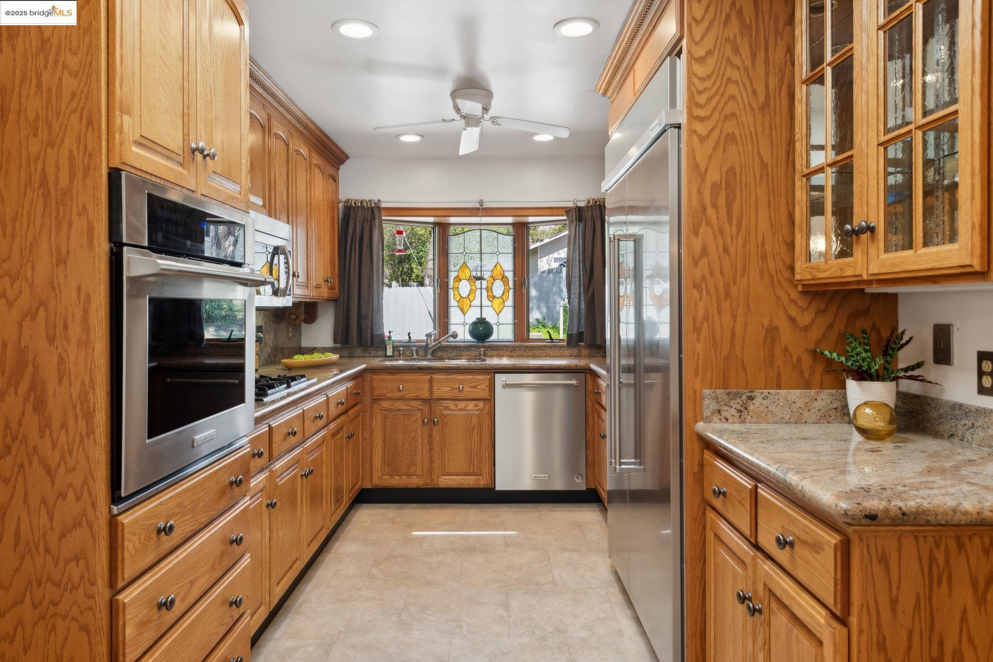 1091 Manor Rd.
