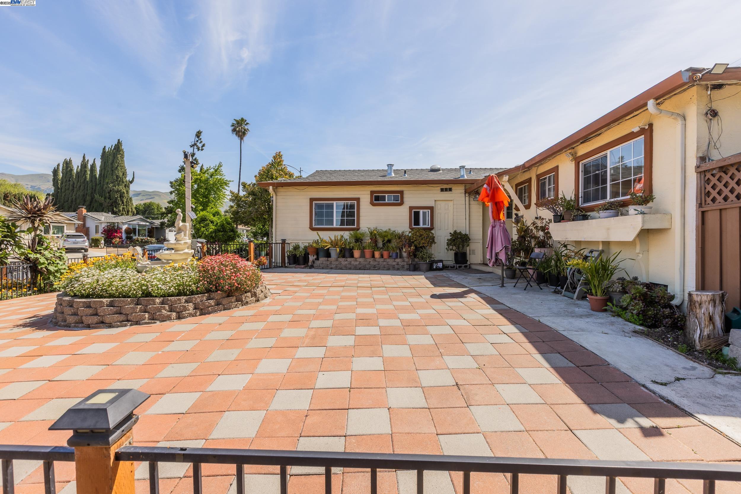 Detail Gallery Image 5 of 47 For 1122 Park Grove Dr, Milpitas,  CA 95035 - 4 Beds | 3 Baths