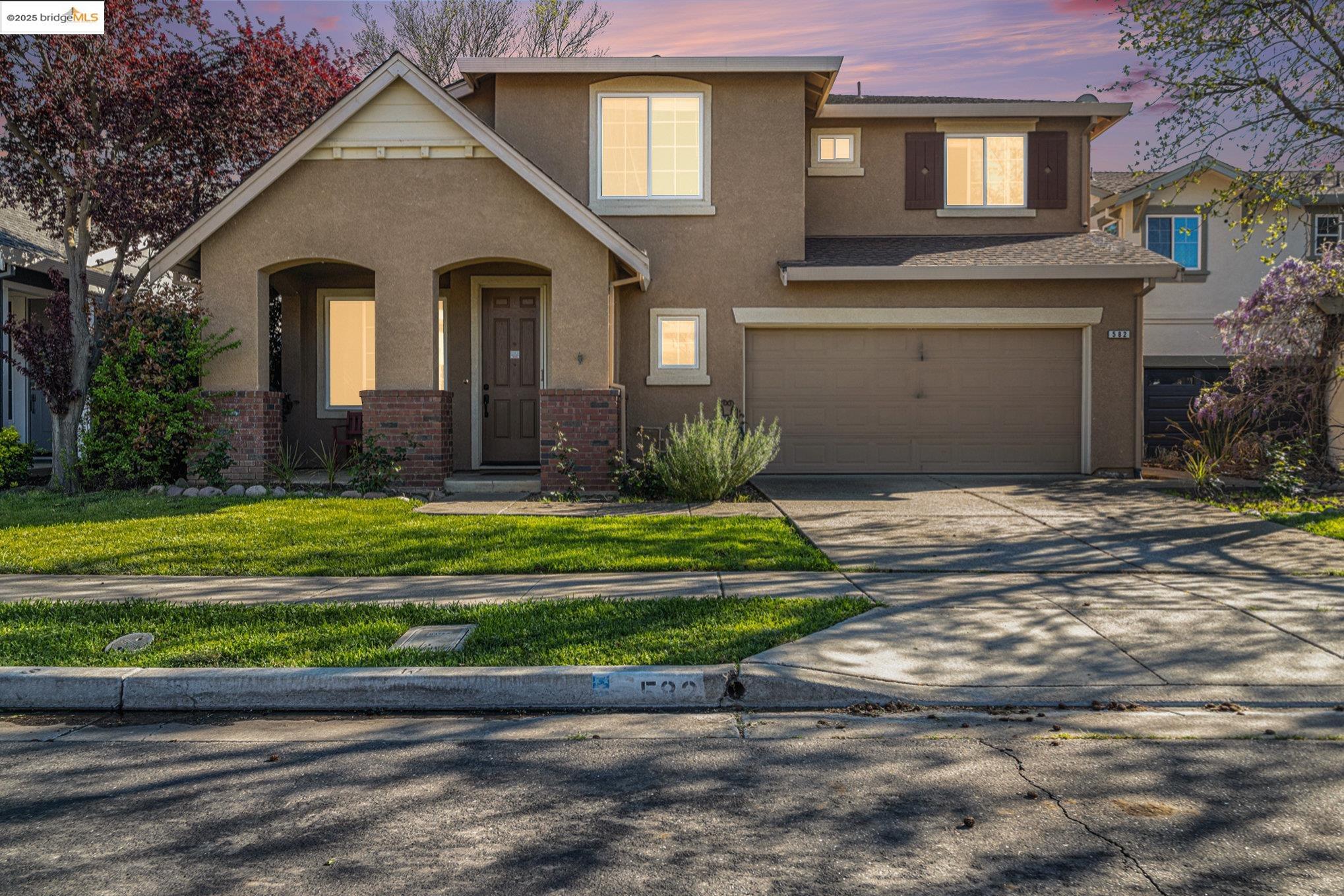 Detail Gallery Image 1 of 1 For 582 Ash St, Brentwood,  CA 94513 - 3 Beds | 2/1 Baths