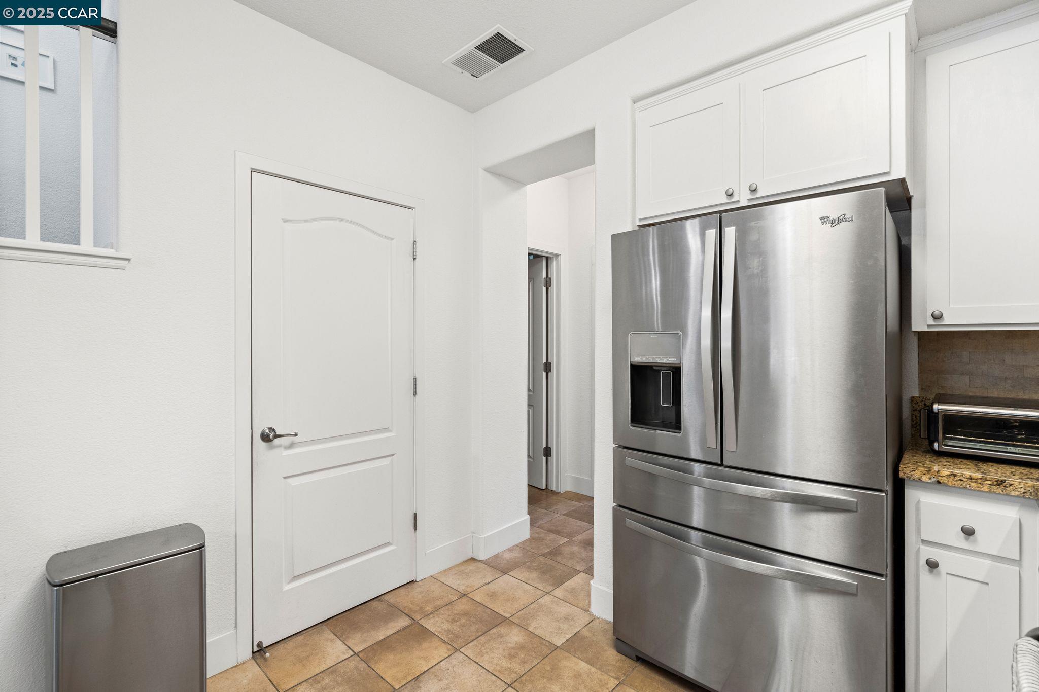 property-img