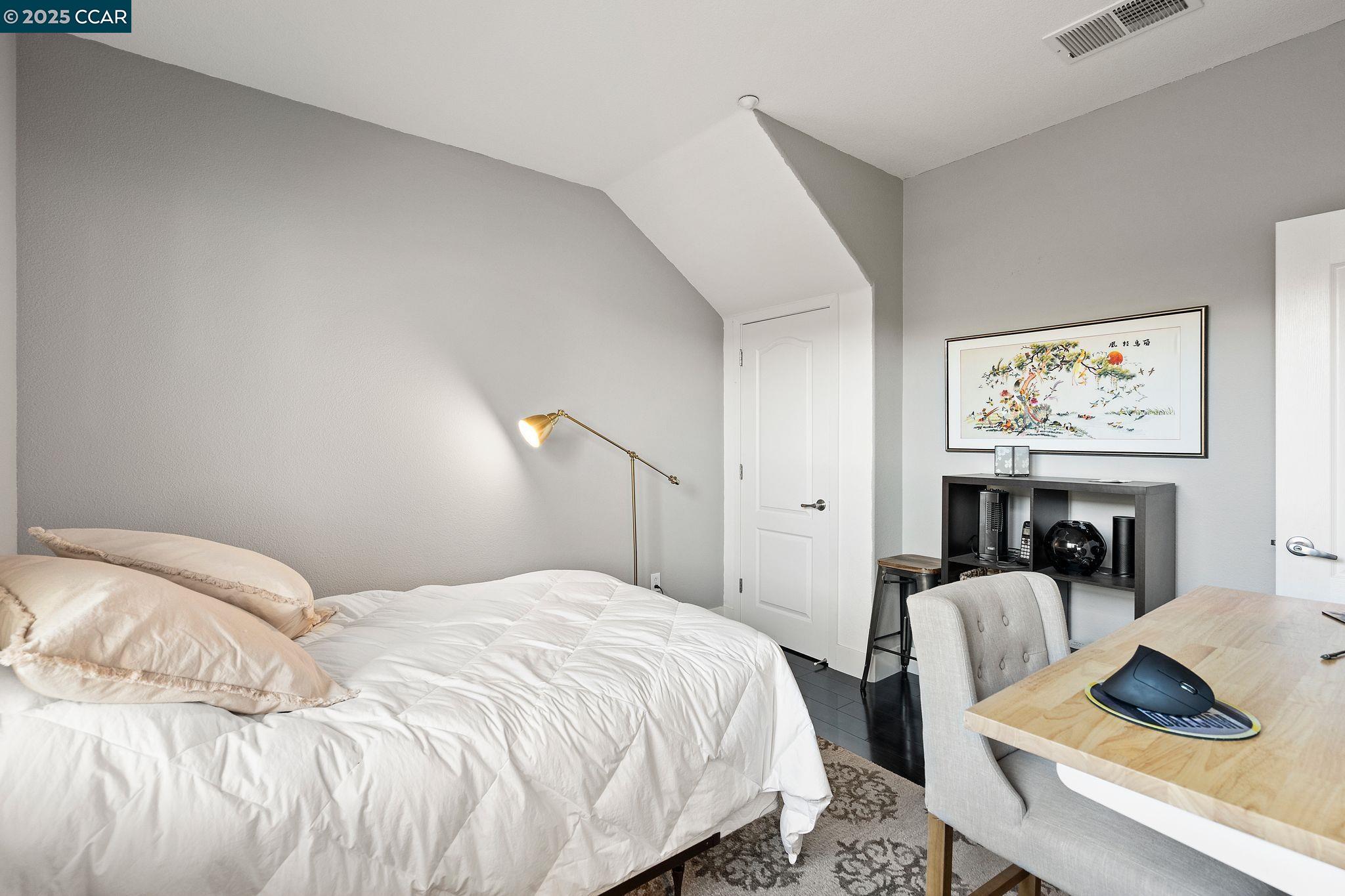 property-img