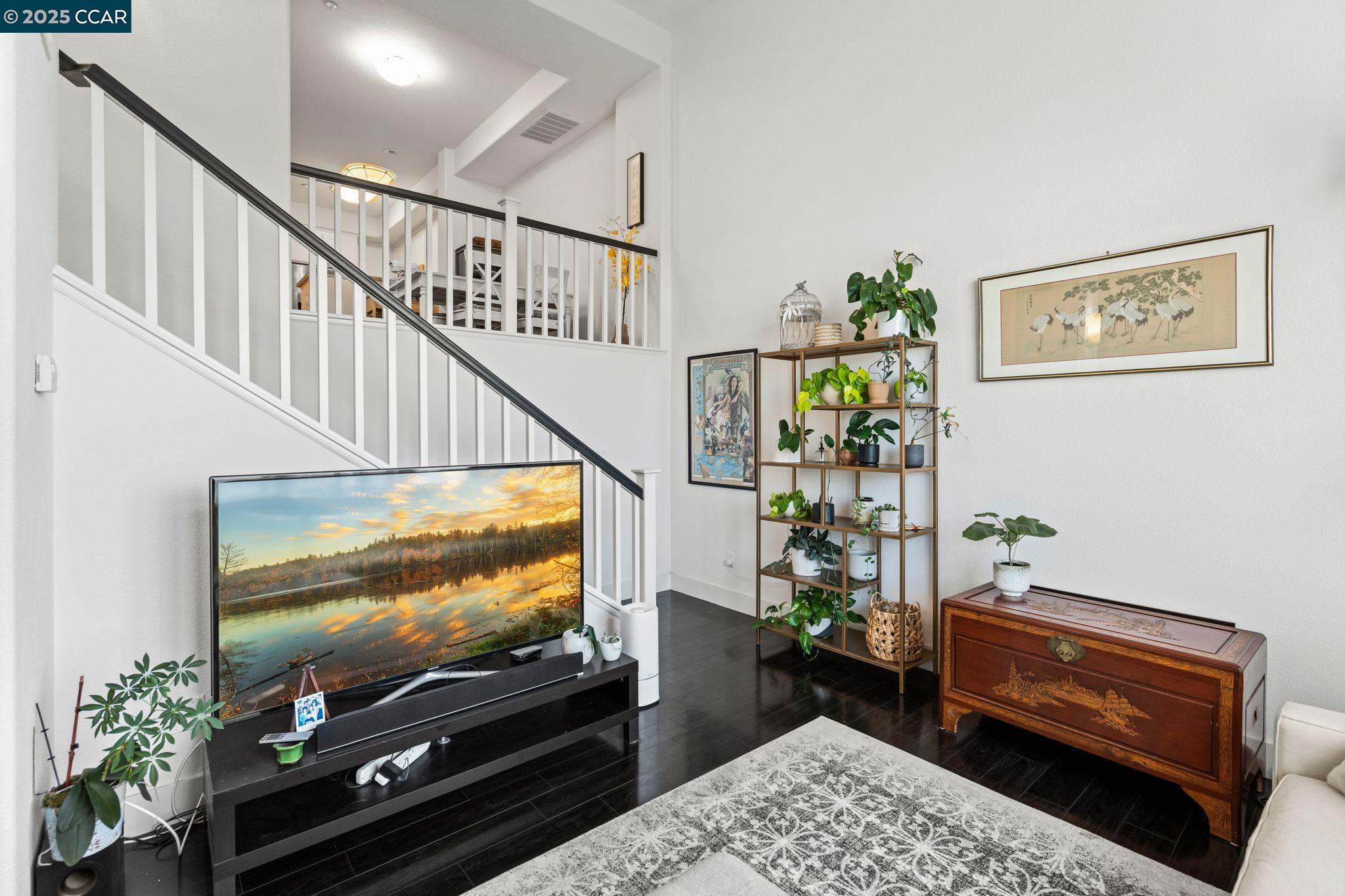 property-img
