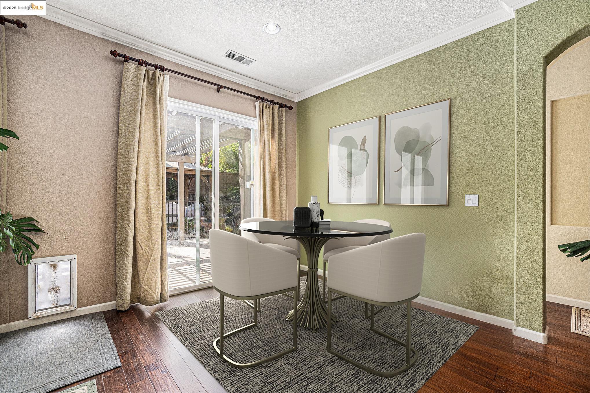 Detail Gallery Image 14 of 31 For 113 Little Ranch Circle, Oakley,  CA 94561 - 5 Beds | 3 Baths