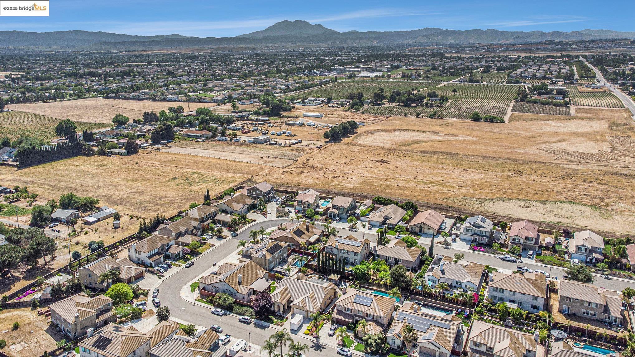 Detail Gallery Image 31 of 31 For 113 Little Ranch Circle, Oakley,  CA 94561 - 5 Beds | 3 Baths