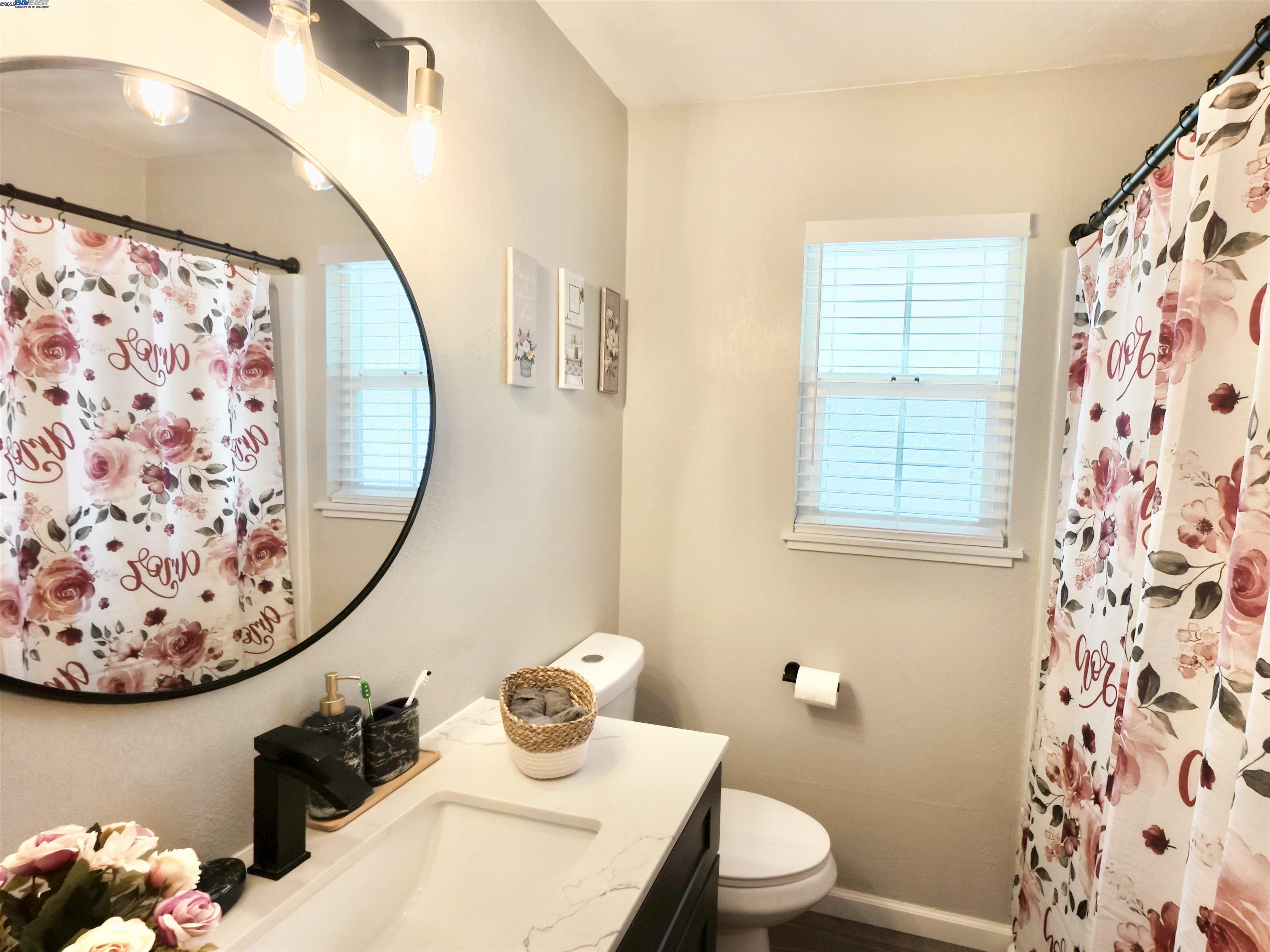 Detail Gallery Image 6 of 17 For 1213 Huntington Dr, Modesto,  CA 95350 - 3 Beds | 2 Baths