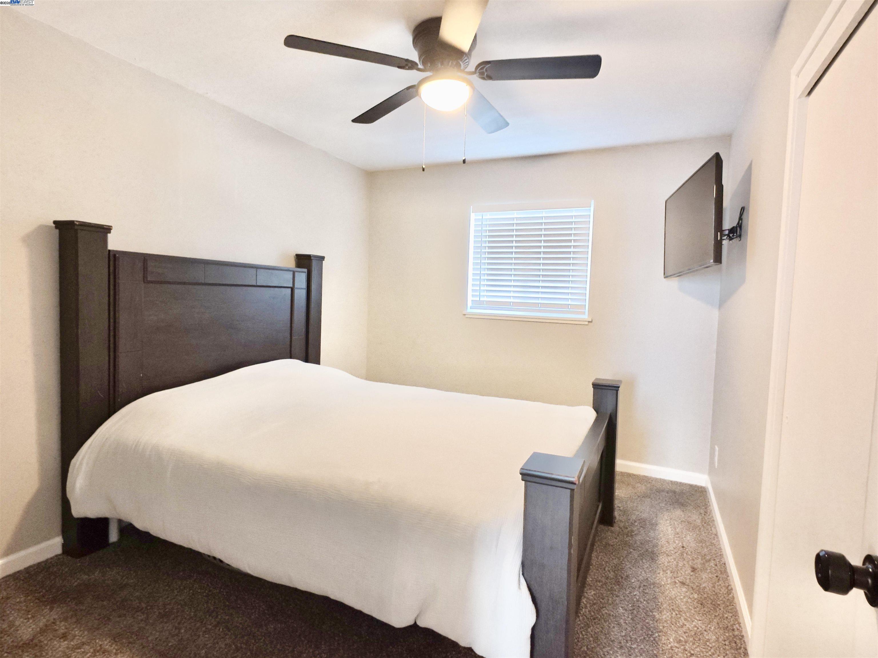 Detail Gallery Image 7 of 17 For 1213 Huntington Dr, Modesto,  CA 95350 - 3 Beds | 2 Baths