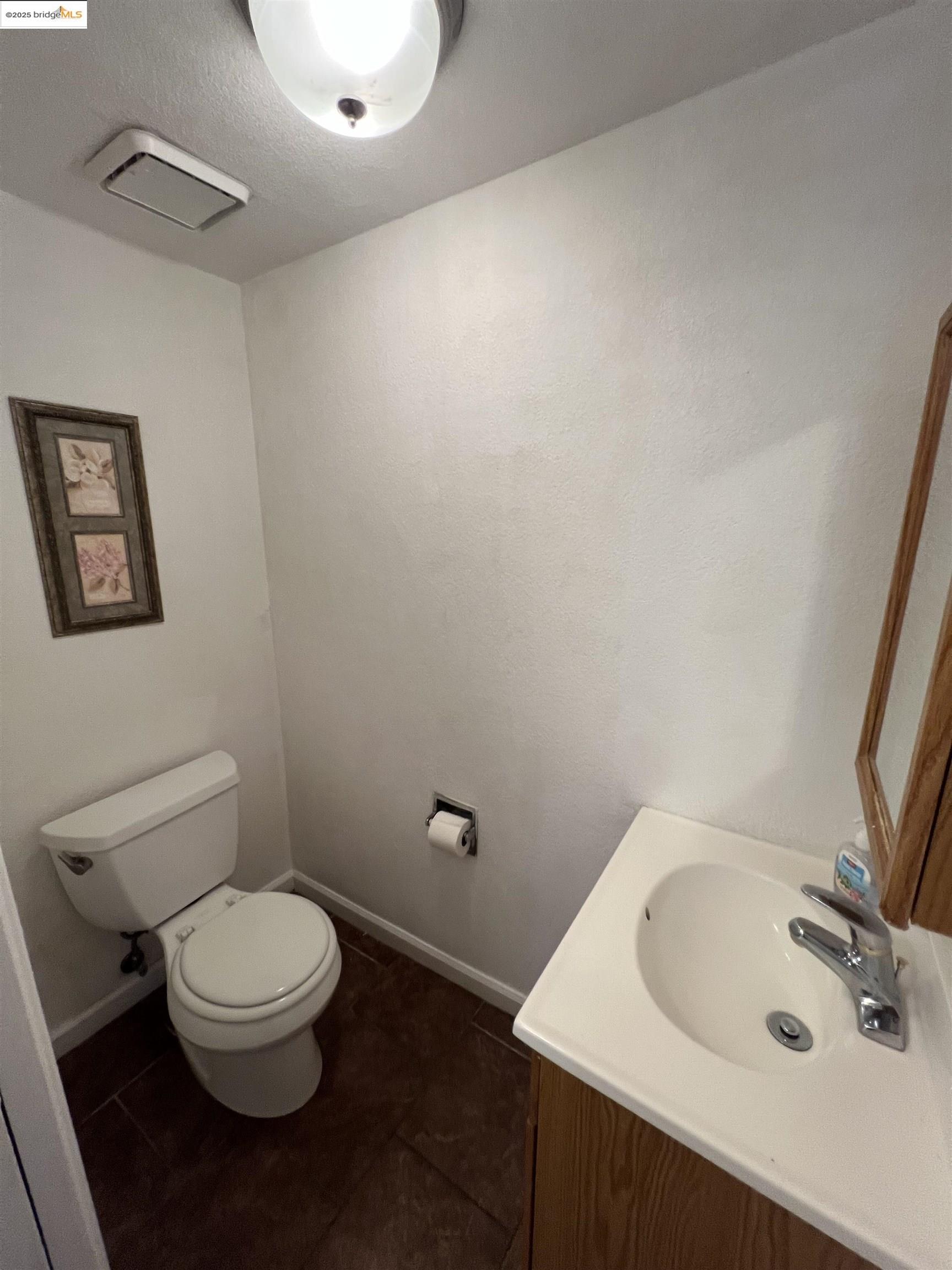 Detail Gallery Image 7 of 22 For 1315 Provence Ct, Antioch,  CA 94509 - 4 Beds | 2/1 Baths