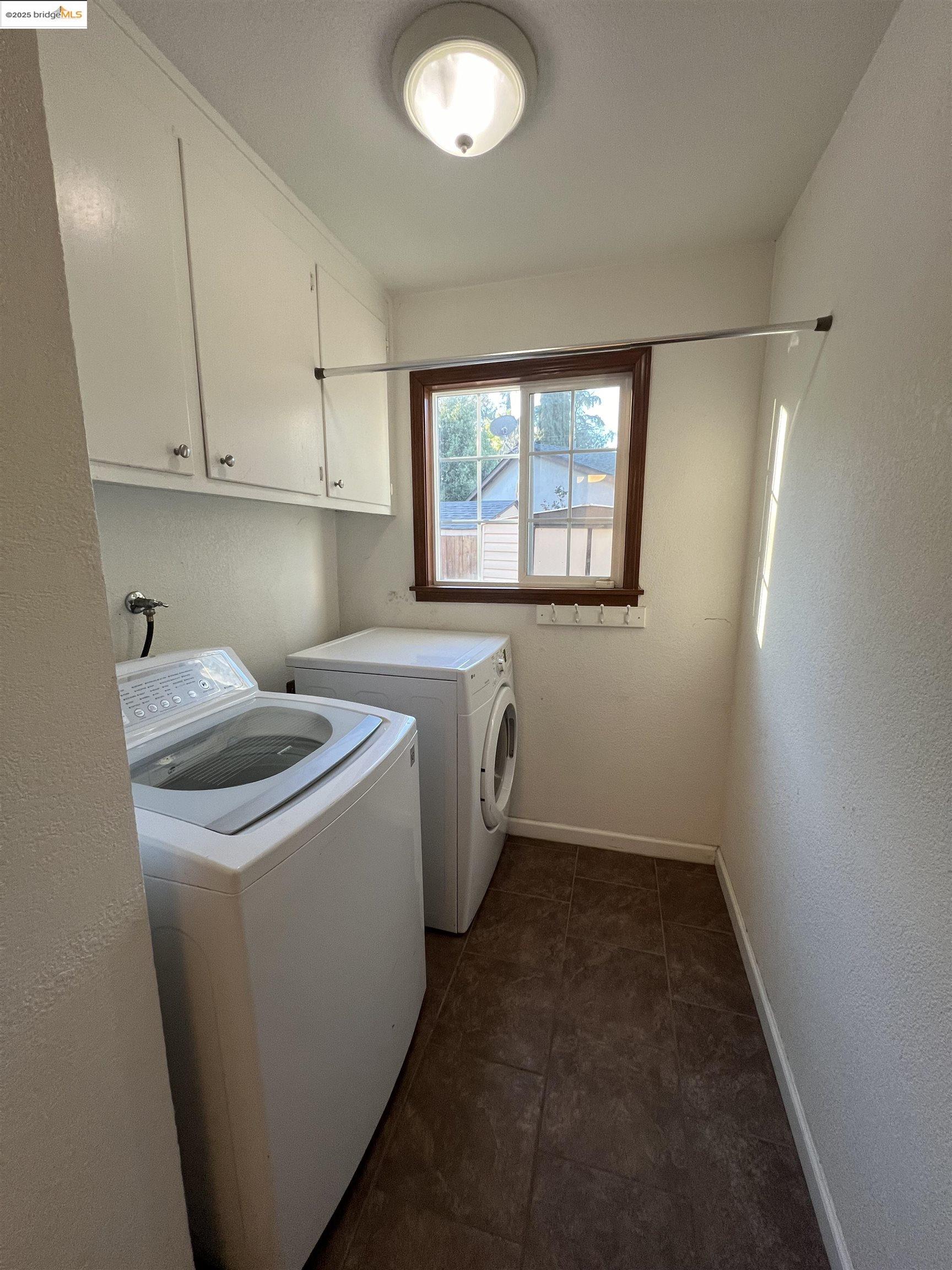 Detail Gallery Image 9 of 22 For 1315 Provence Ct, Antioch,  CA 94509 - 4 Beds | 2/1 Baths