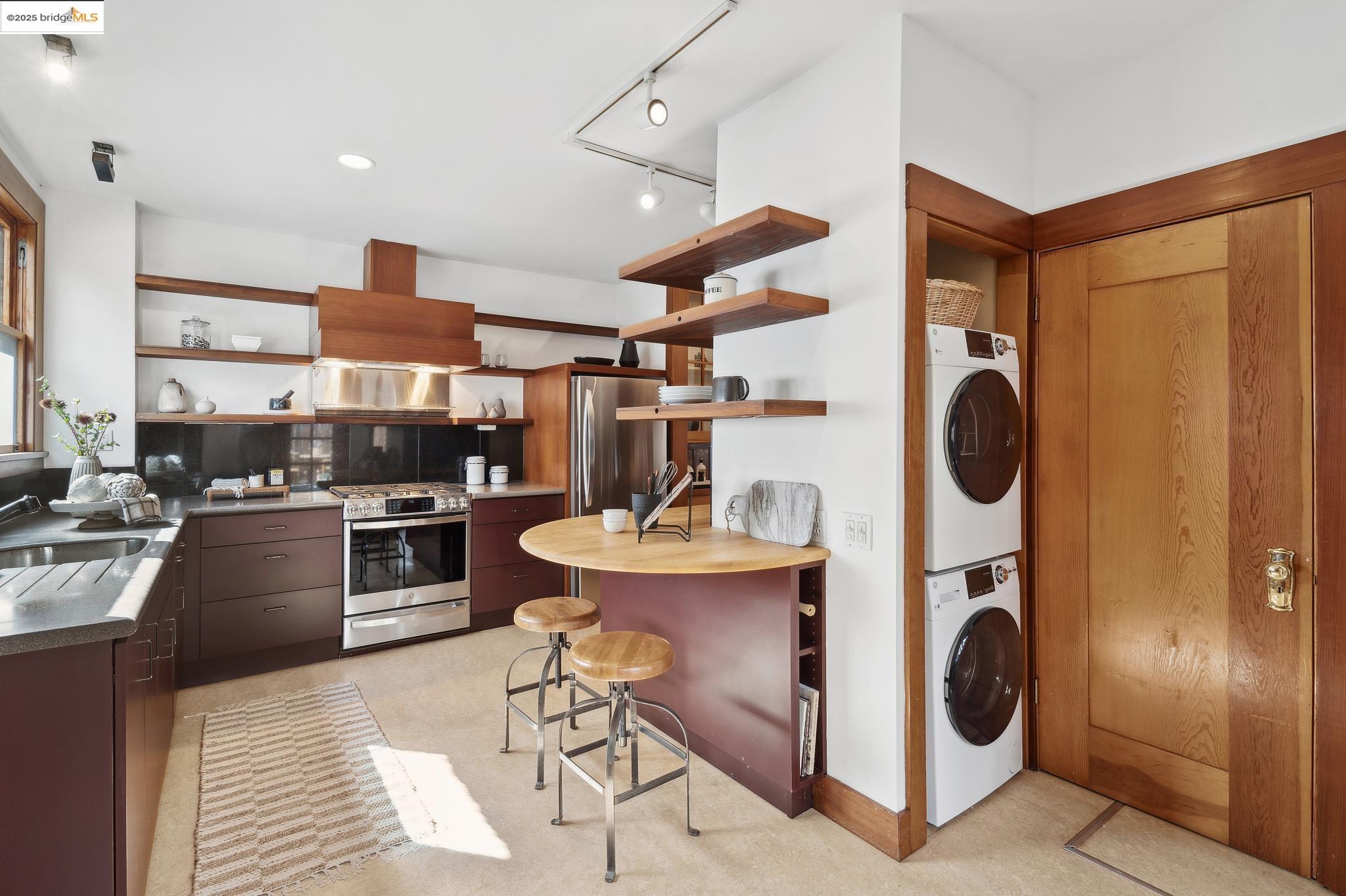 property-img