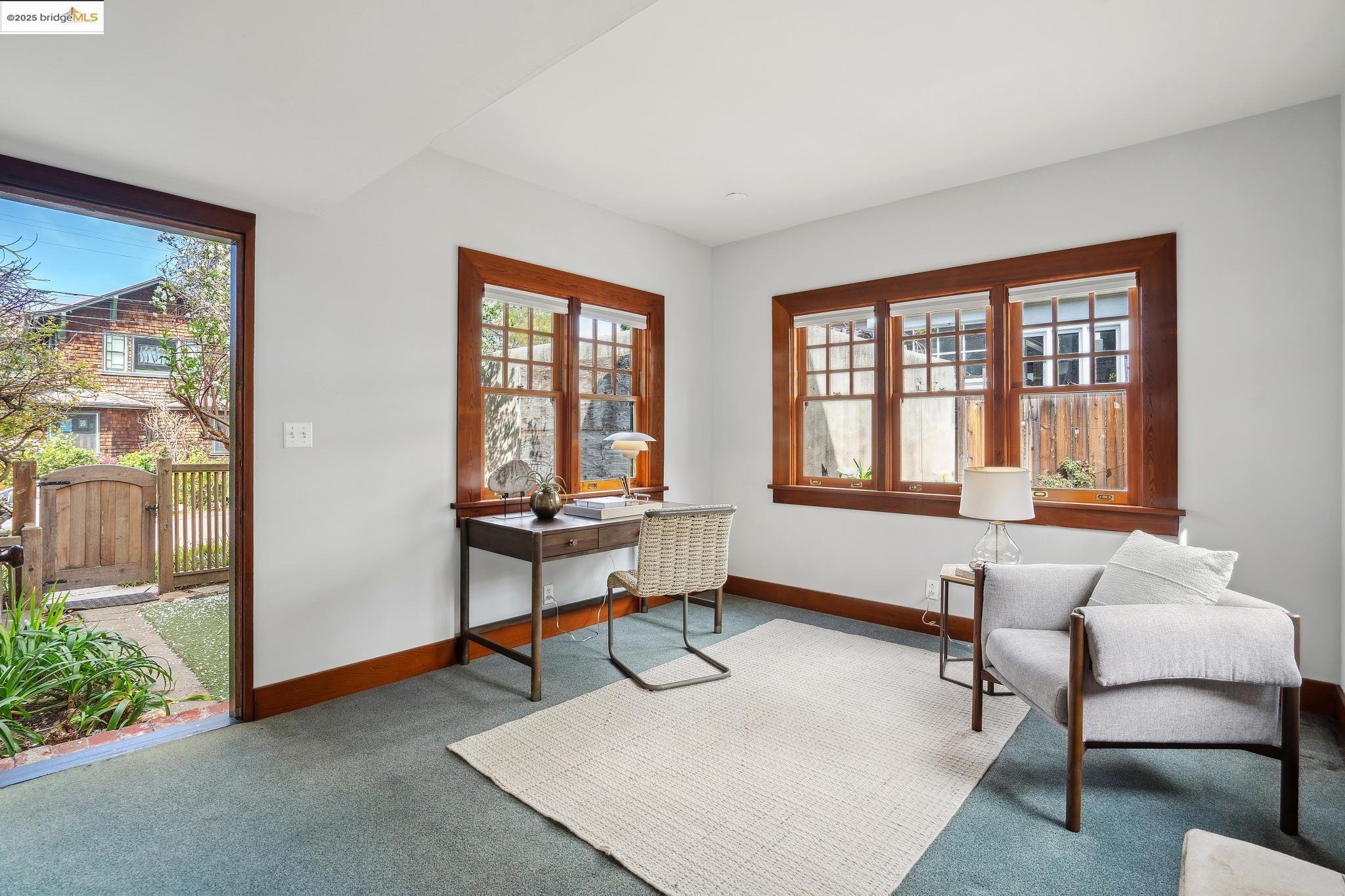 property-img