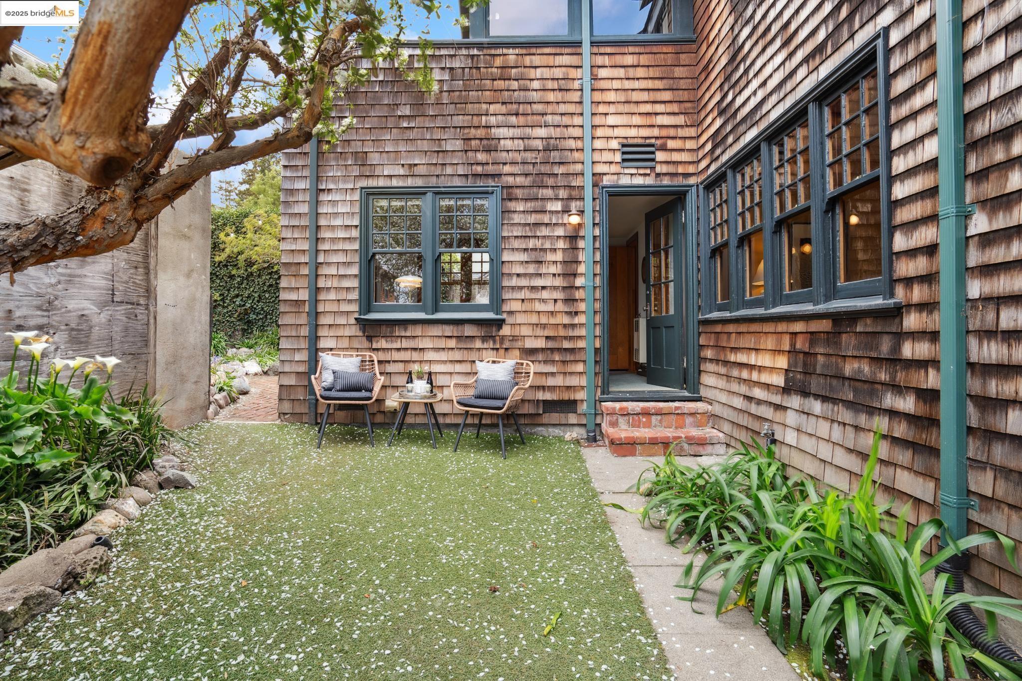 property-img