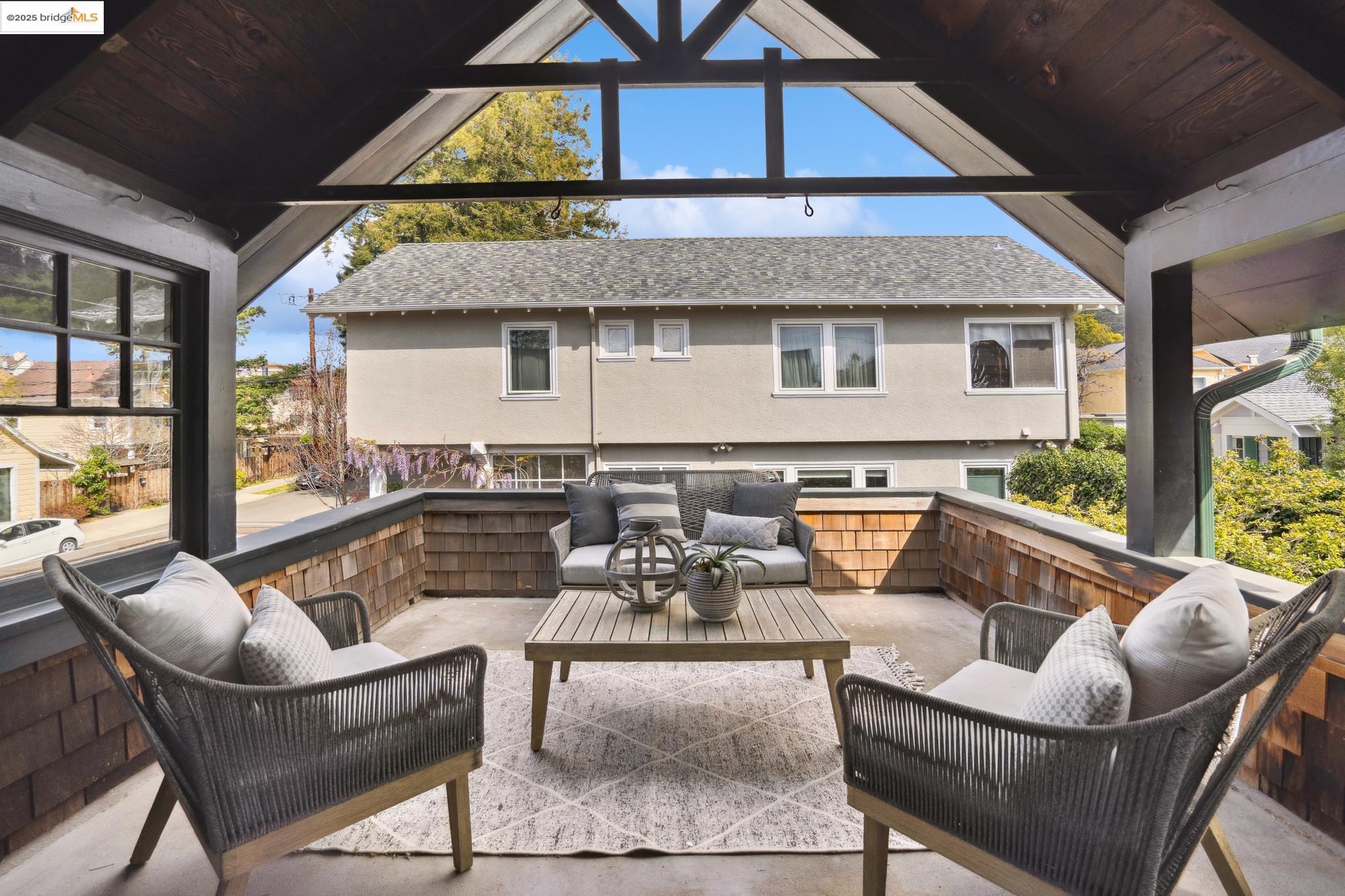 property-img