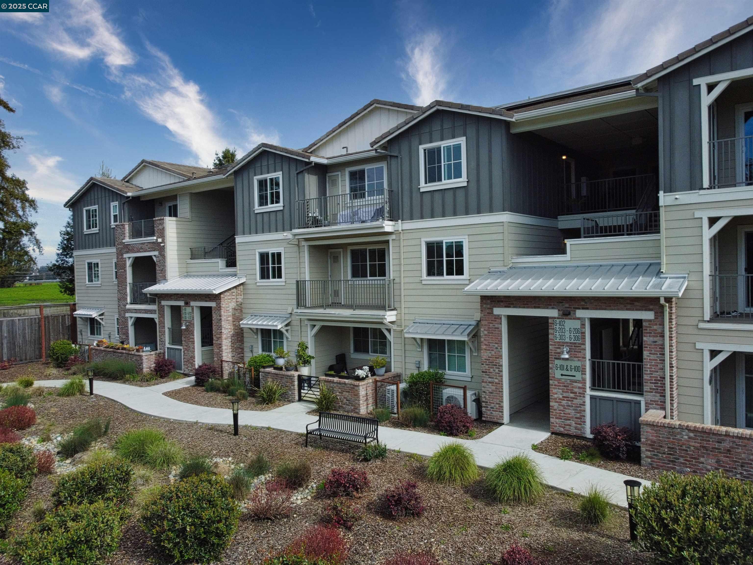 Detail Gallery Image 1 of 1 For 1410 Mauro Pietro Dr #203,  Petaluma,  CA 94954 - 2 Beds | 2 Baths