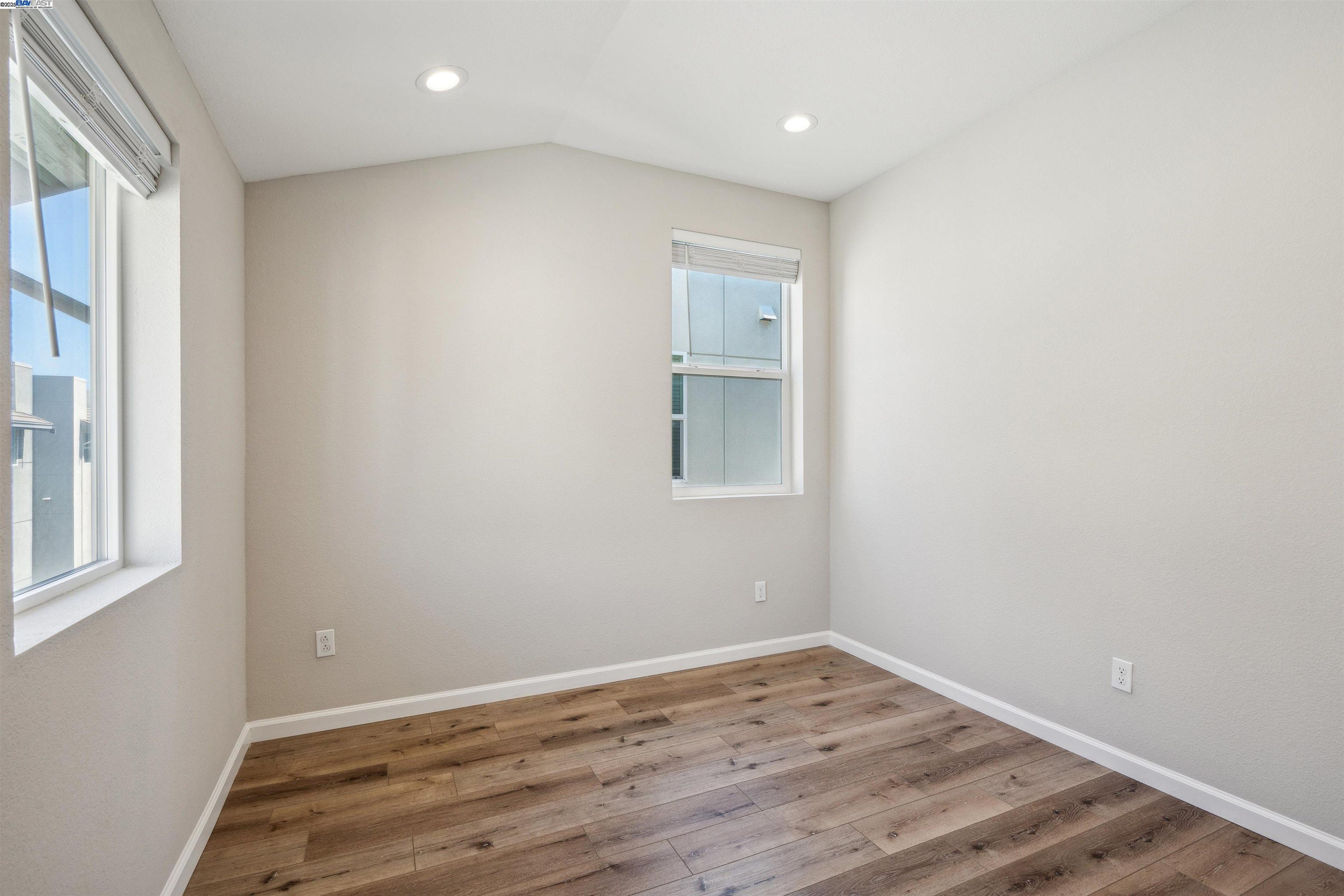 Detail Gallery Image 29 of 57 For 5813 Huntley Ave, Dublin,  CA 94568 - 4 Beds | 3/1 Baths