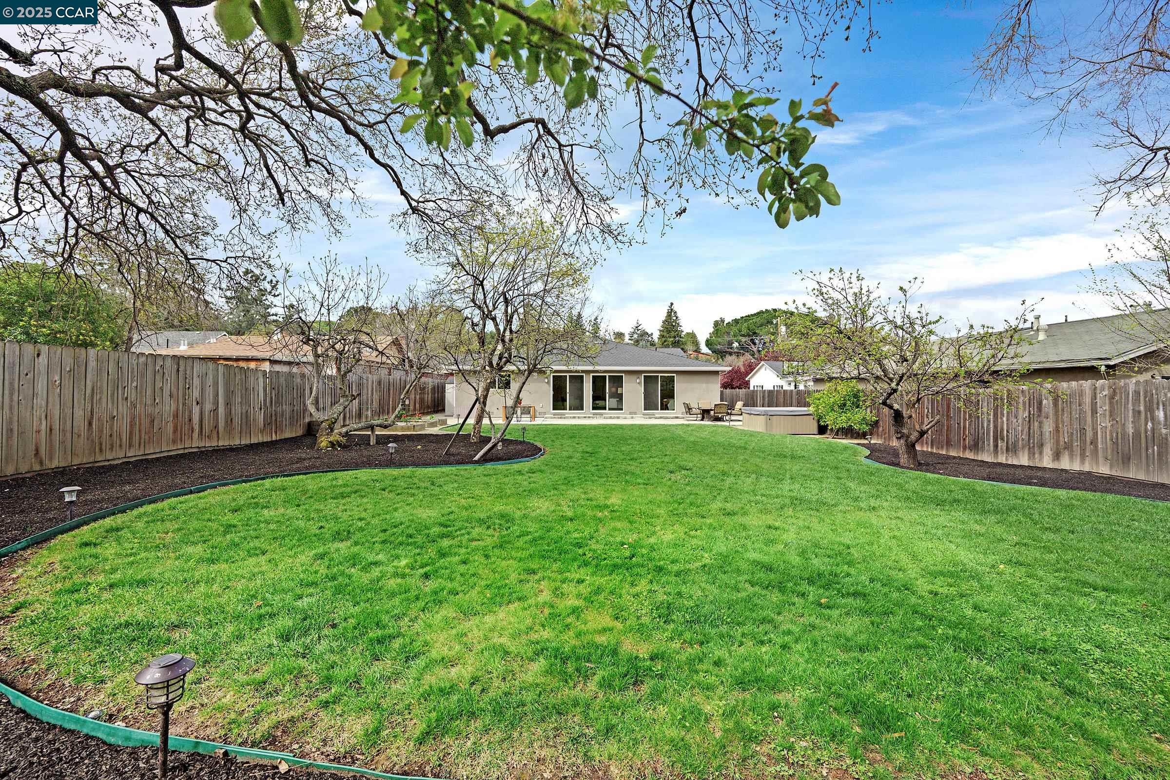 property-img