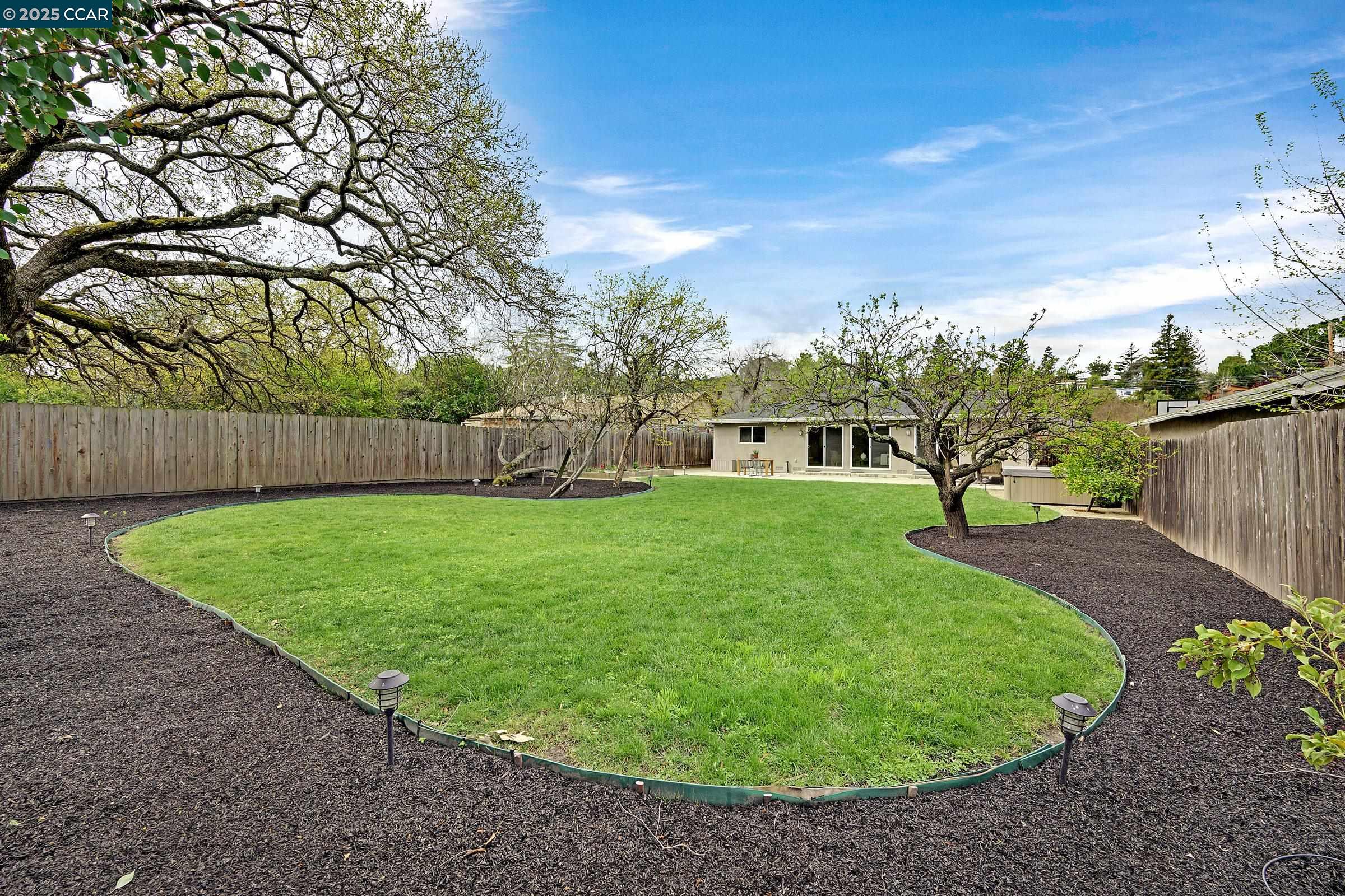 property-img