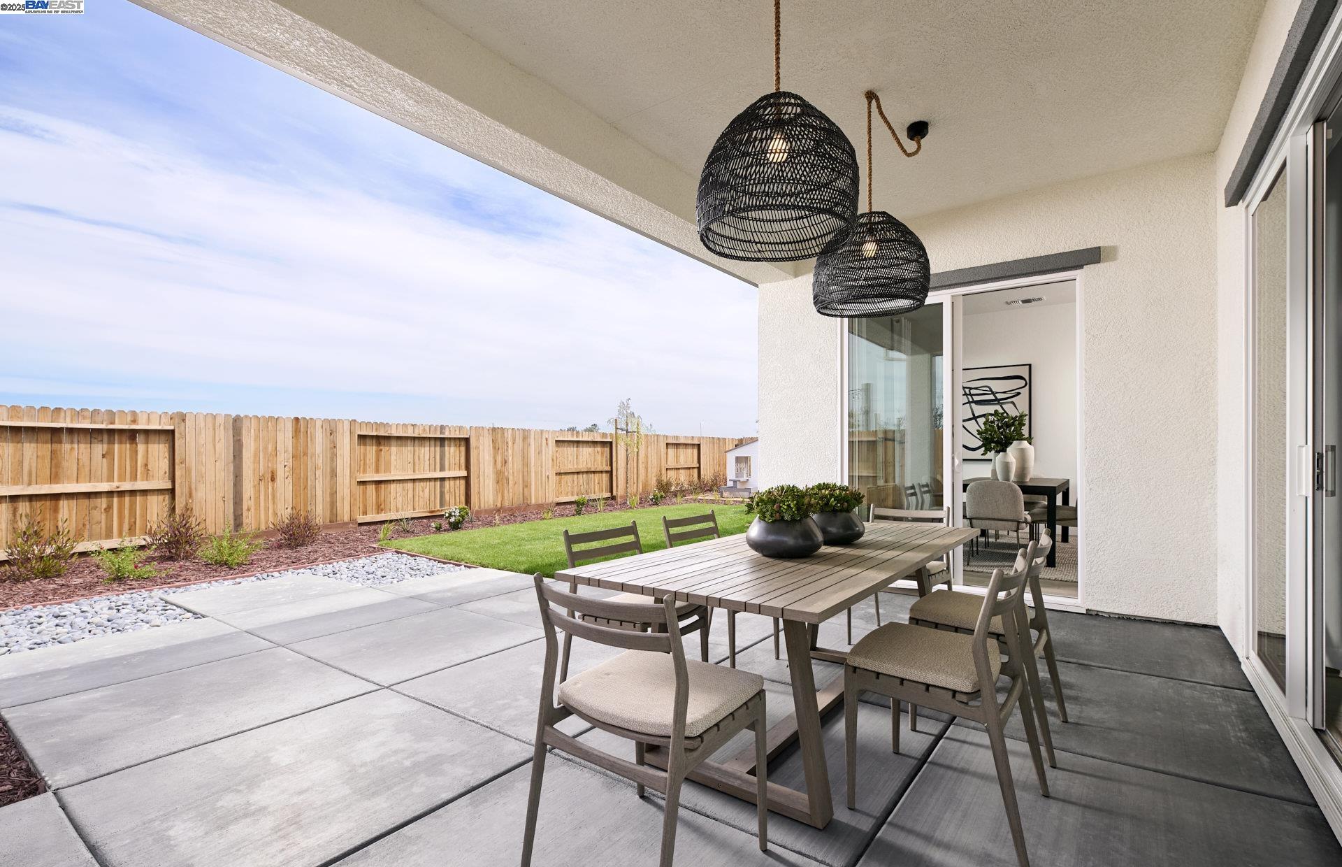 Detail Gallery Image 3 of 8 For Gambel Place, Manteca,  CA 95337 - 5 Beds | 4 Baths