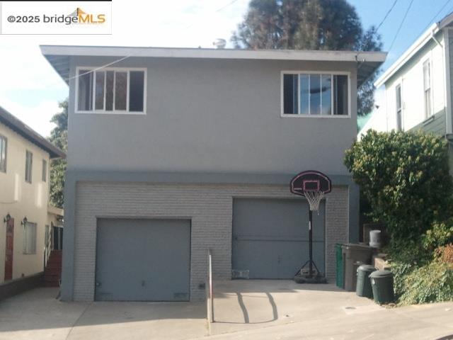 Detail Gallery Image 1 of 9 For 1435 E 32nd St, Oakland,  CA 94602 - – Beds | – Baths