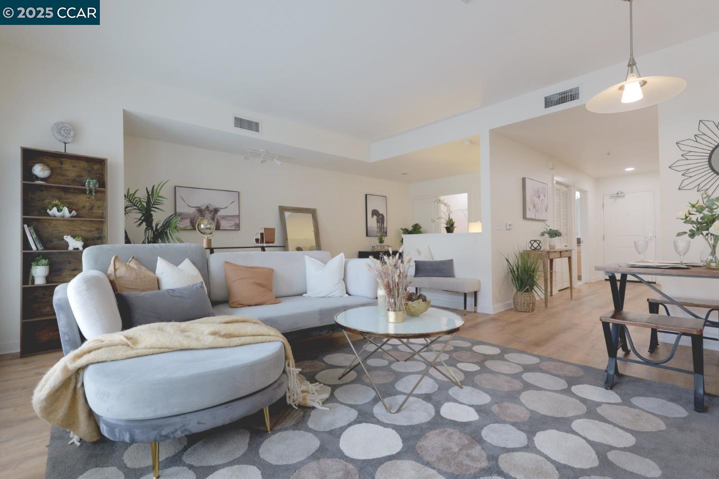 Detail Gallery Image 1 of 32 For 125 Patterson St #121,  San Jose,  CA 95112 - 0 Beds | 1 Baths