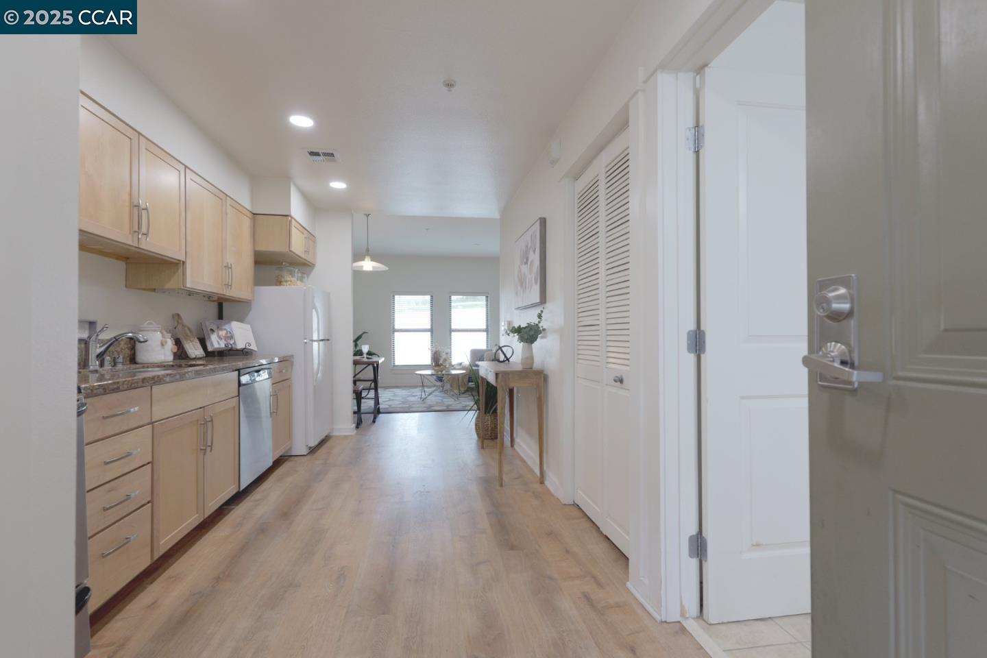 Detail Gallery Image 4 of 32 For 125 Patterson St #121,  San Jose,  CA 95112 - 0 Beds | 1 Baths