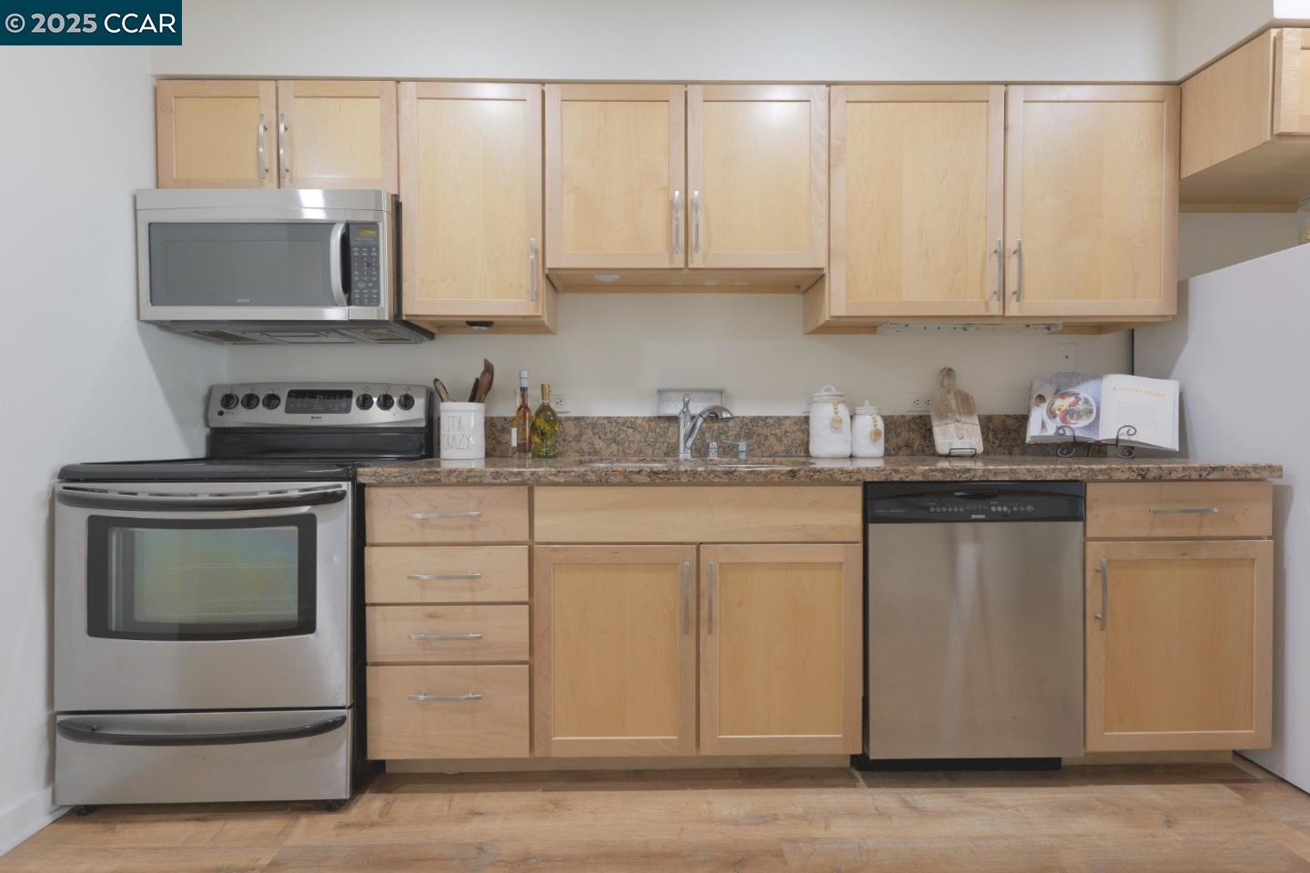 Detail Gallery Image 9 of 32 For 125 Patterson St #121,  San Jose,  CA 95112 - 0 Beds | 1 Baths