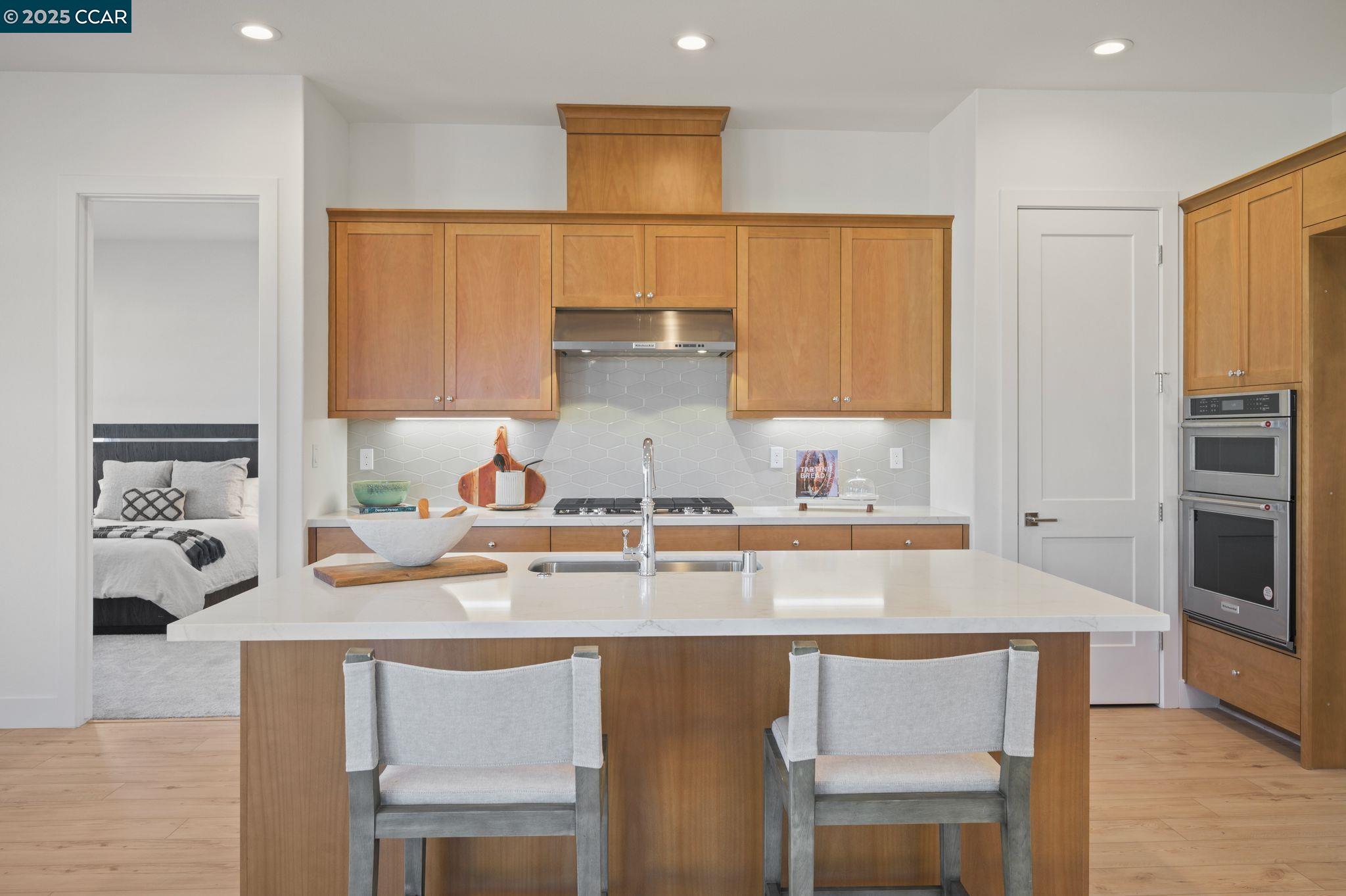 Detail Gallery Image 2 of 38 For 1826 Cascade Lane, Tracy,  CA 95377 - 2 Beds | 2 Baths