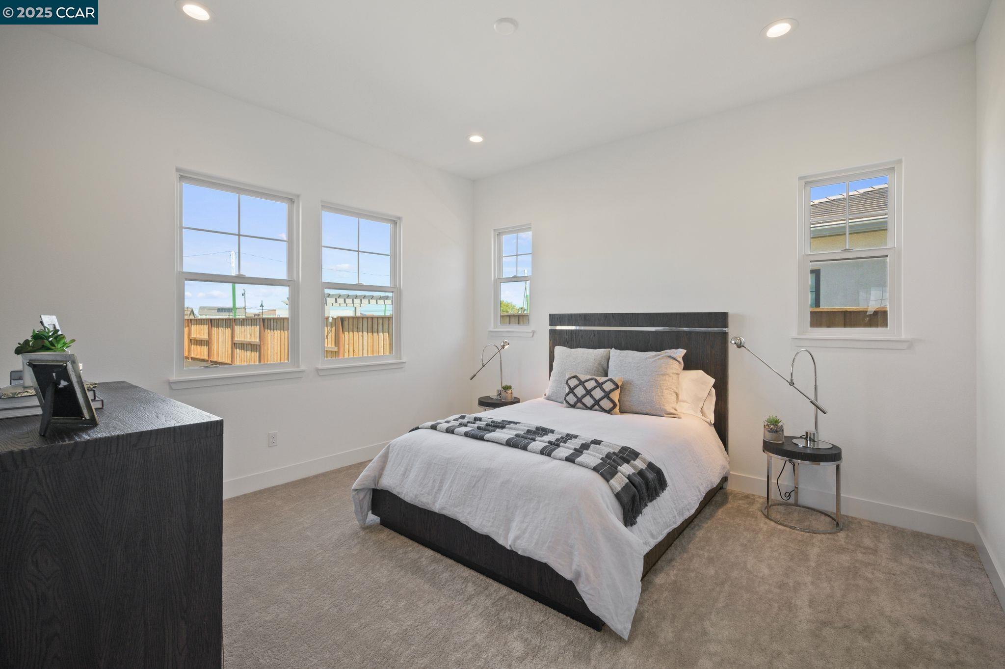 Detail Gallery Image 13 of 38 For 1826 Cascade Lane, Tracy,  CA 95377 - 2 Beds | 2 Baths