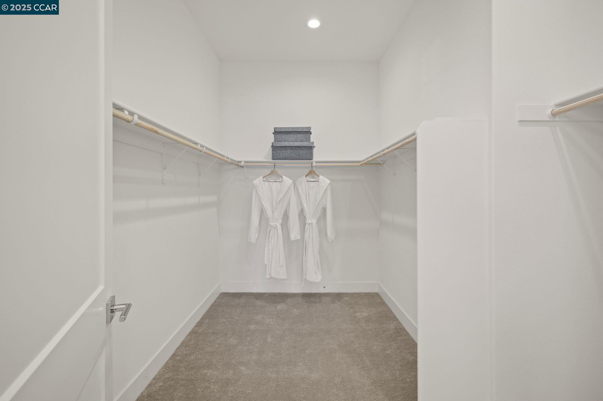 Detail Gallery Image 16 of 38 For 1826 Cascade Lane, Tracy,  CA 95377 - 2 Beds | 2 Baths