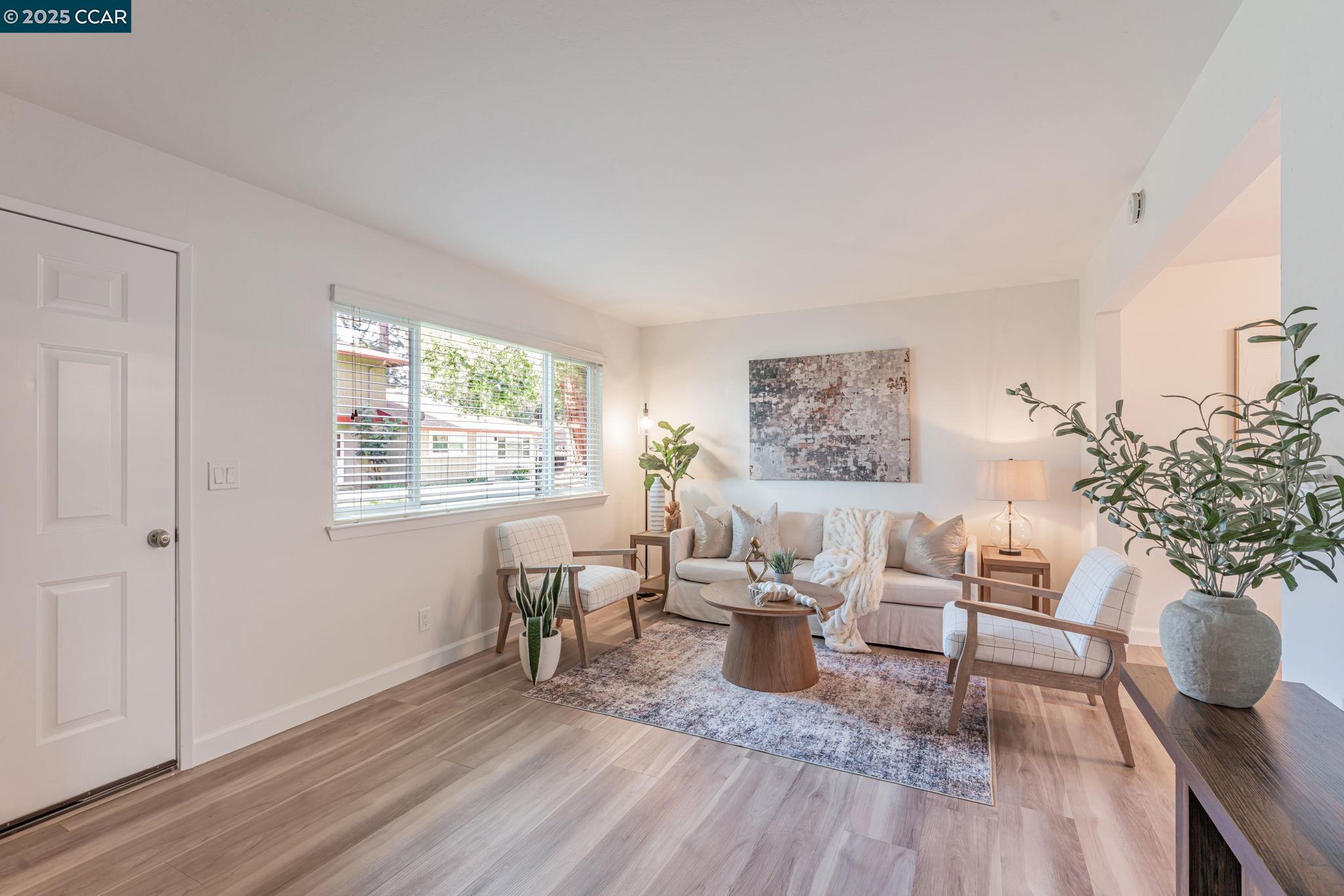 Photo #4: 41090859 Listing 