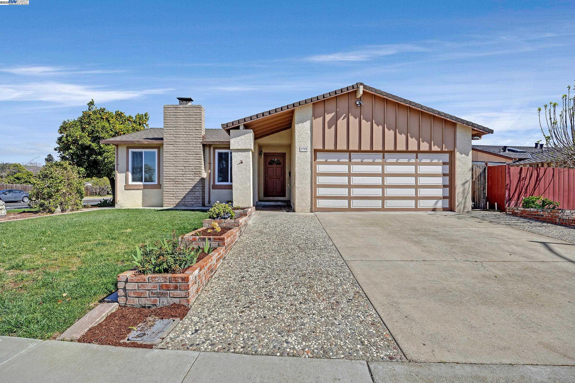 Detail Gallery Image 3 of 41 For 2702 Chinook Ct, Union City,  CA 94587 - 4 Beds | 2 Baths