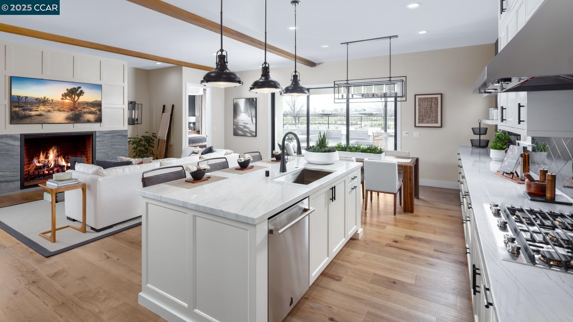 Detail Gallery Image 3 of 29 For 1845 Cascade Lane, Tracy,  CA 95377 - 2 Beds | 2 Baths