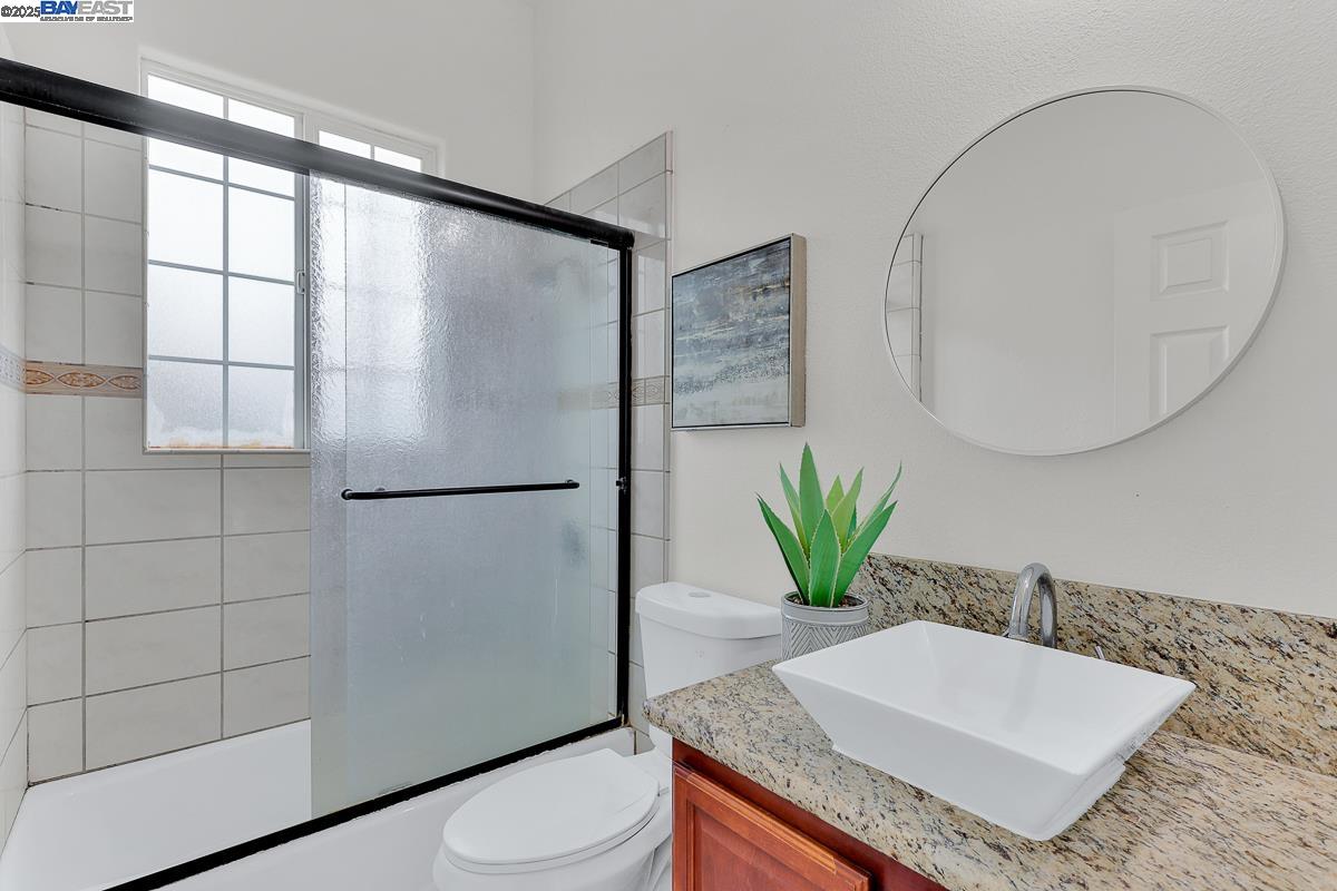 Detail Gallery Image 32 of 57 For 17300 Locust Ave, Patterson,  CA 95363 - 4 Beds | 3 Baths