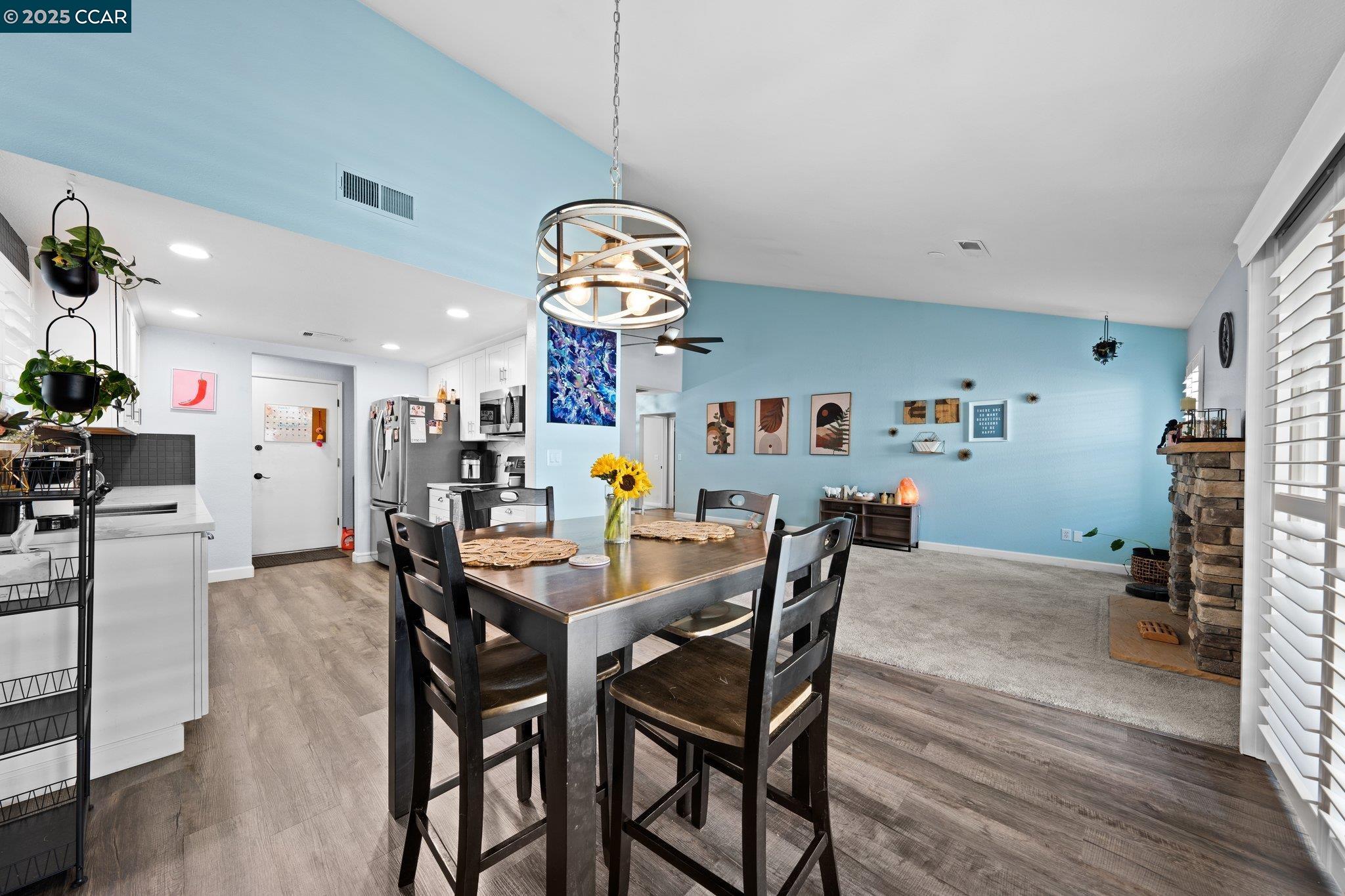 Detail Gallery Image 13 of 49 For 2253 Chelmsford Dr, Modesto,  CA 95356 - 2 Beds | 2 Baths