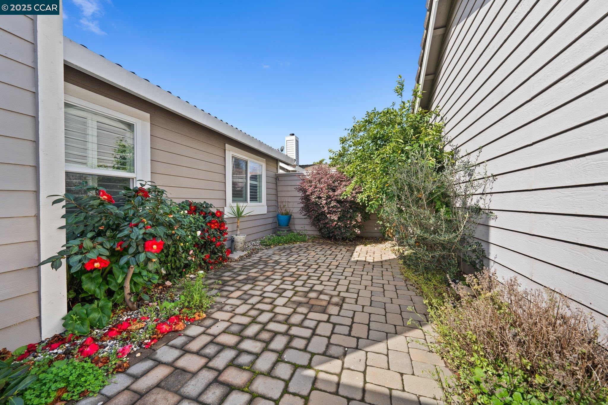 Detail Gallery Image 34 of 49 For 2253 Chelmsford Dr, Modesto,  CA 95356 - 2 Beds | 2 Baths