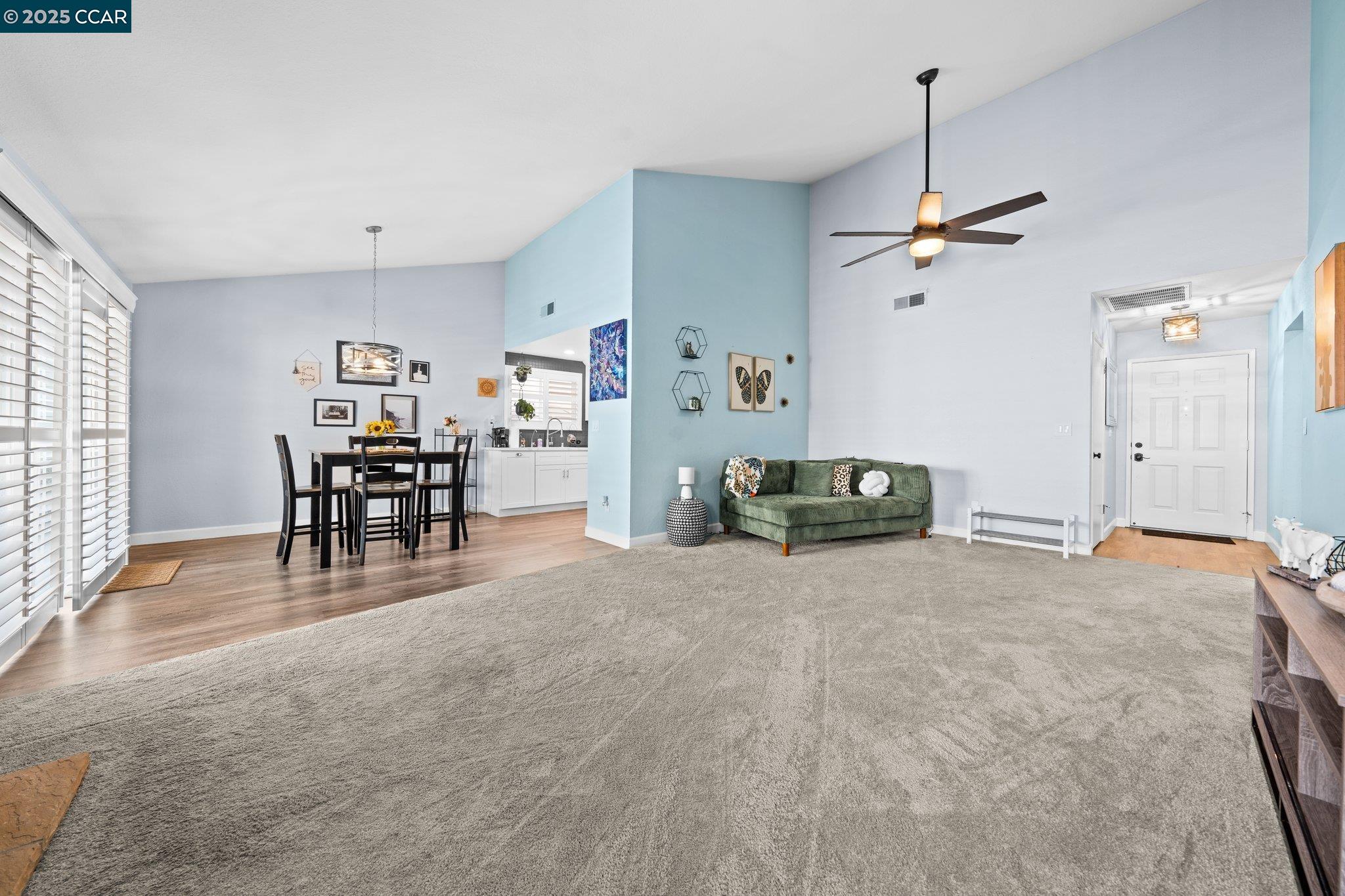 Detail Gallery Image 10 of 49 For 2253 Chelmsford Dr, Modesto,  CA 95356 - 2 Beds | 2 Baths