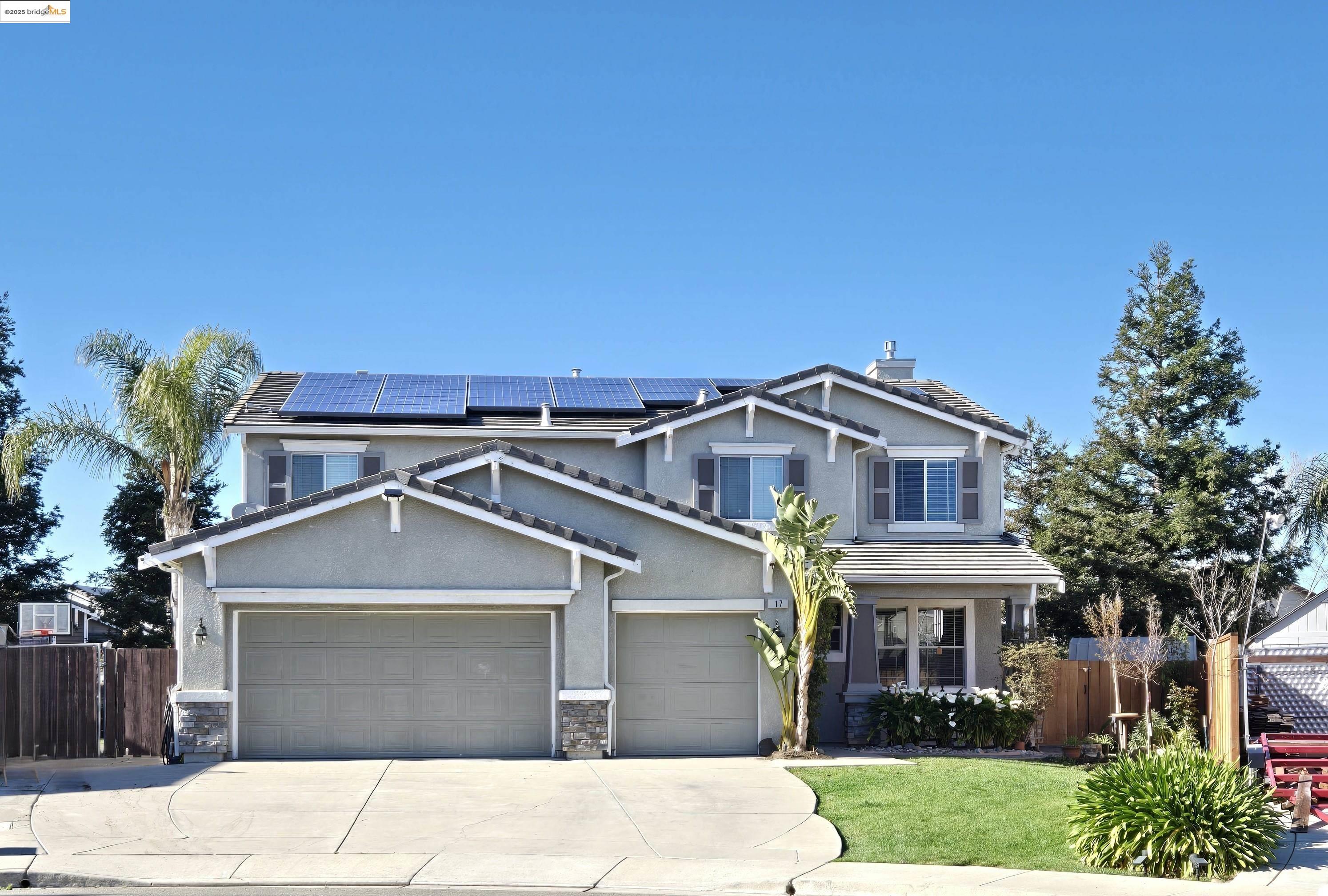 Detail Gallery Image 1 of 1 For 17 Lowell Ct, Oakley,  CA 94561 - 5 Beds | 2/1 Baths