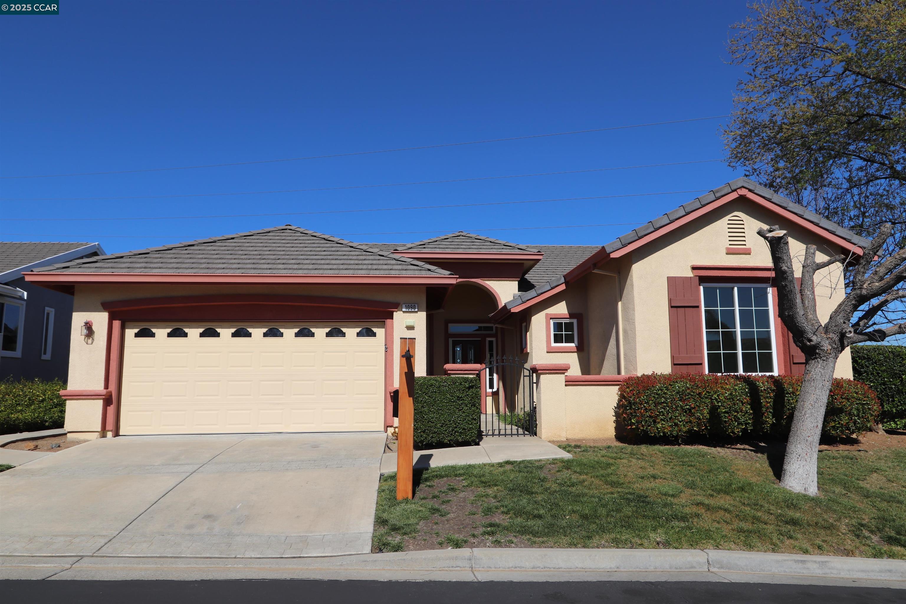 Detail Gallery Image 1 of 41 For 1090 Bountiful Way, Brentwood,  CA 94513 - 3 Beds | 2/1 Baths