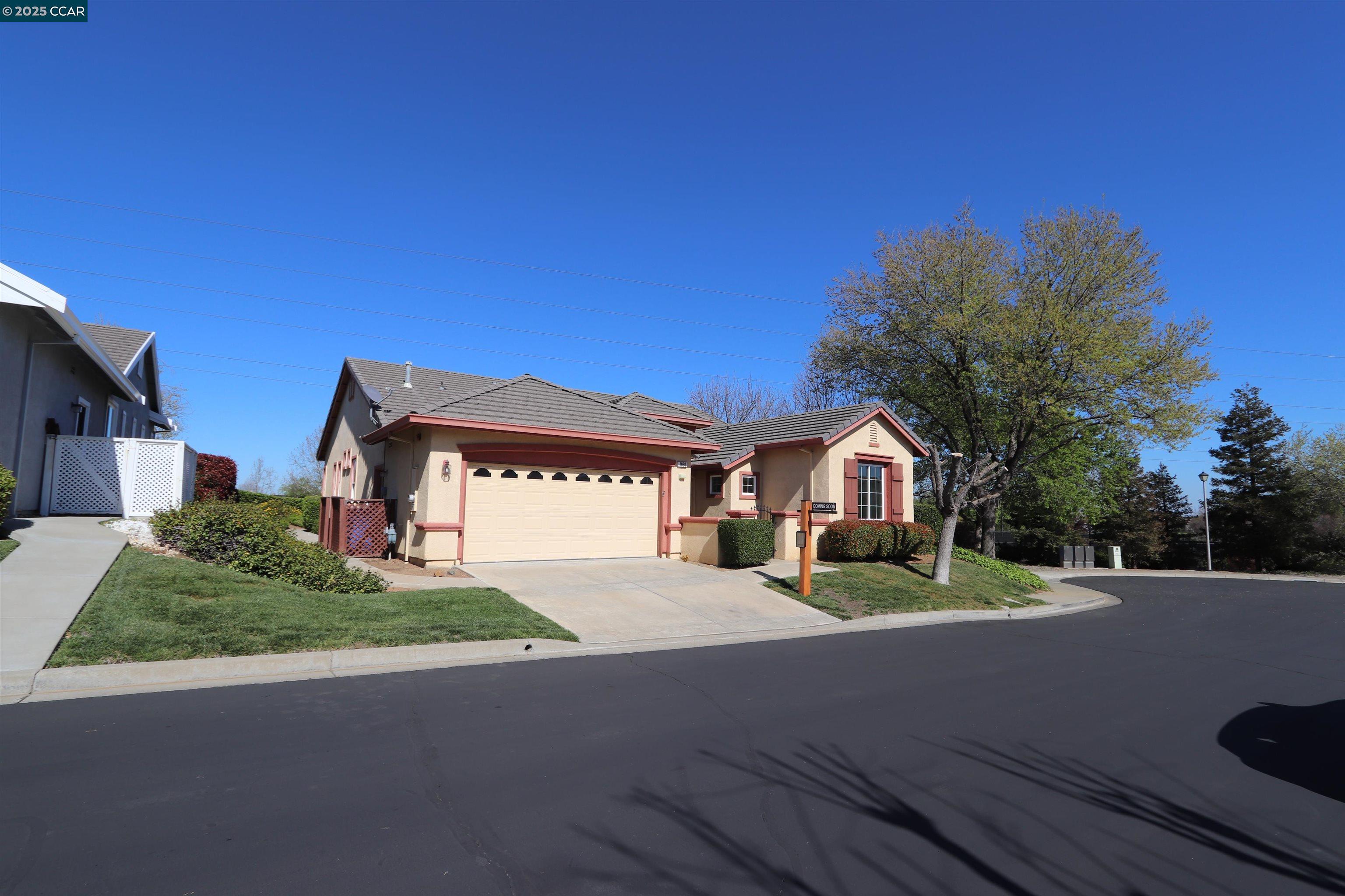 Detail Gallery Image 2 of 41 For 1090 Bountiful Way, Brentwood,  CA 94513 - 3 Beds | 2/1 Baths