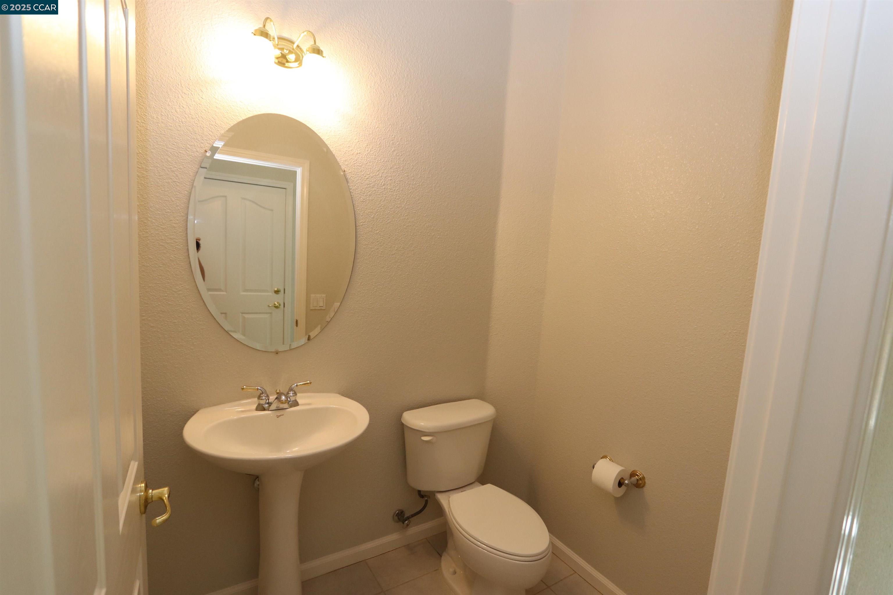 Detail Gallery Image 17 of 41 For 1090 Bountiful Way, Brentwood,  CA 94513 - 3 Beds | 2/1 Baths