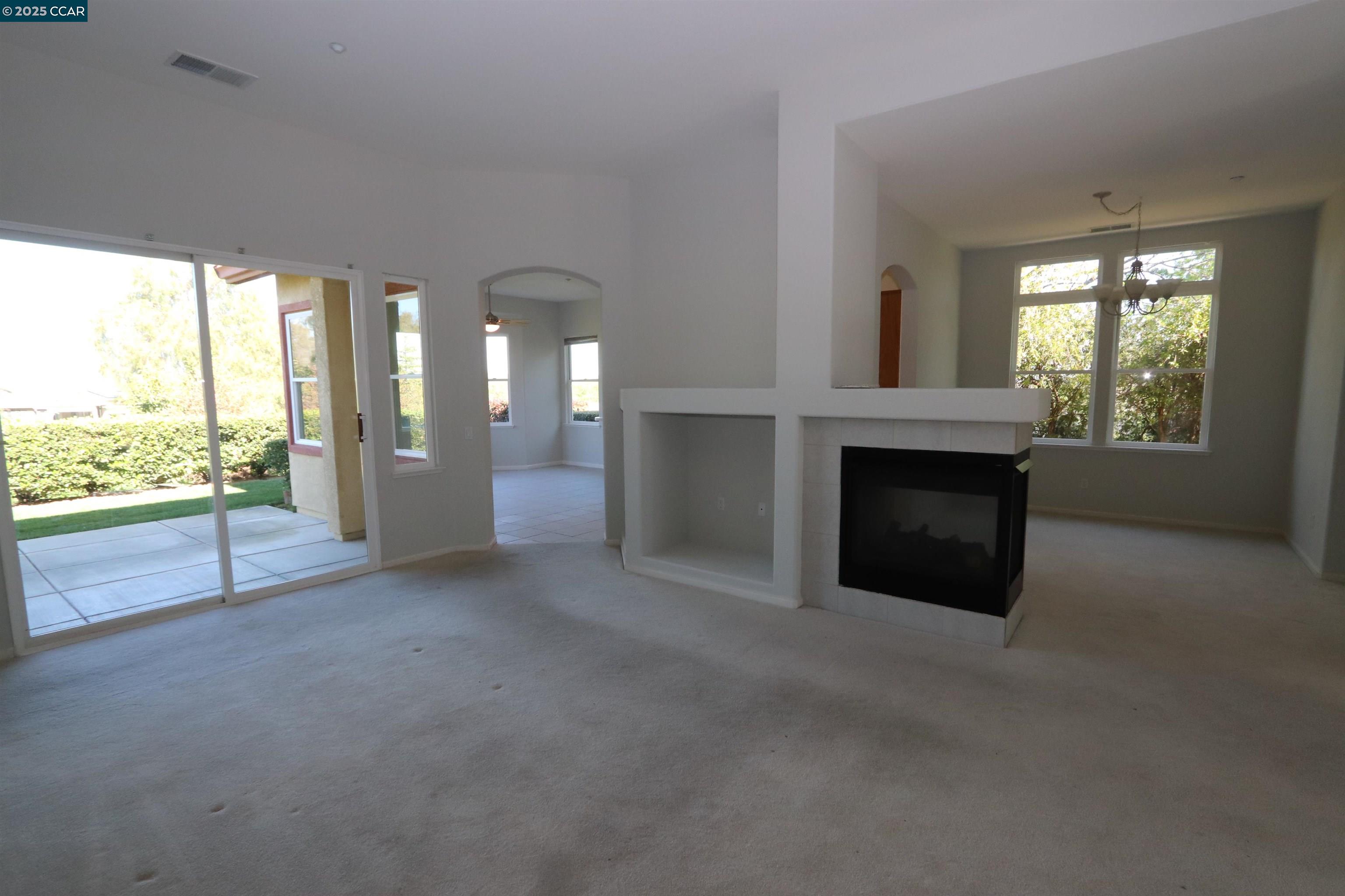 Detail Gallery Image 29 of 41 For 1090 Bountiful Way, Brentwood,  CA 94513 - 3 Beds | 2/1 Baths