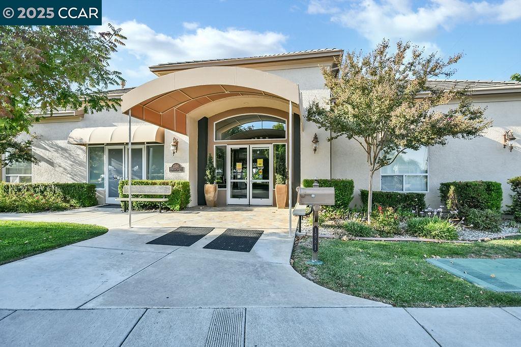 Detail Gallery Image 33 of 41 For 1090 Bountiful Way, Brentwood,  CA 94513 - 3 Beds | 2/1 Baths