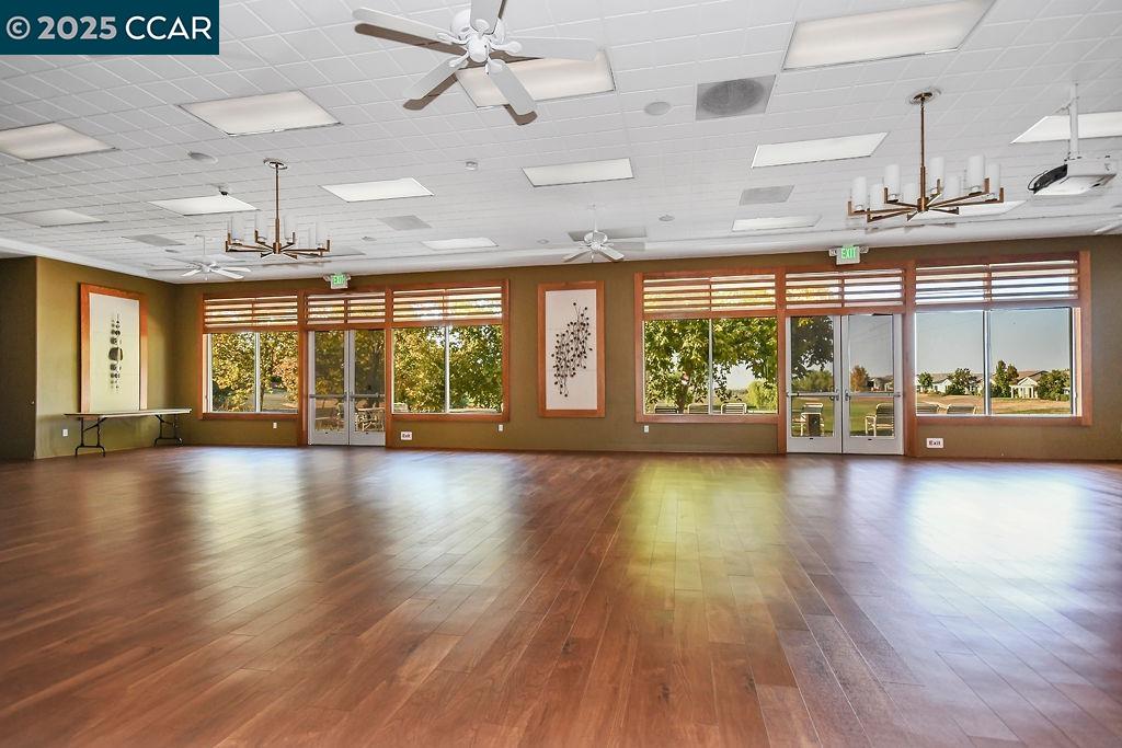Detail Gallery Image 34 of 41 For 1090 Bountiful Way, Brentwood,  CA 94513 - 3 Beds | 2/1 Baths