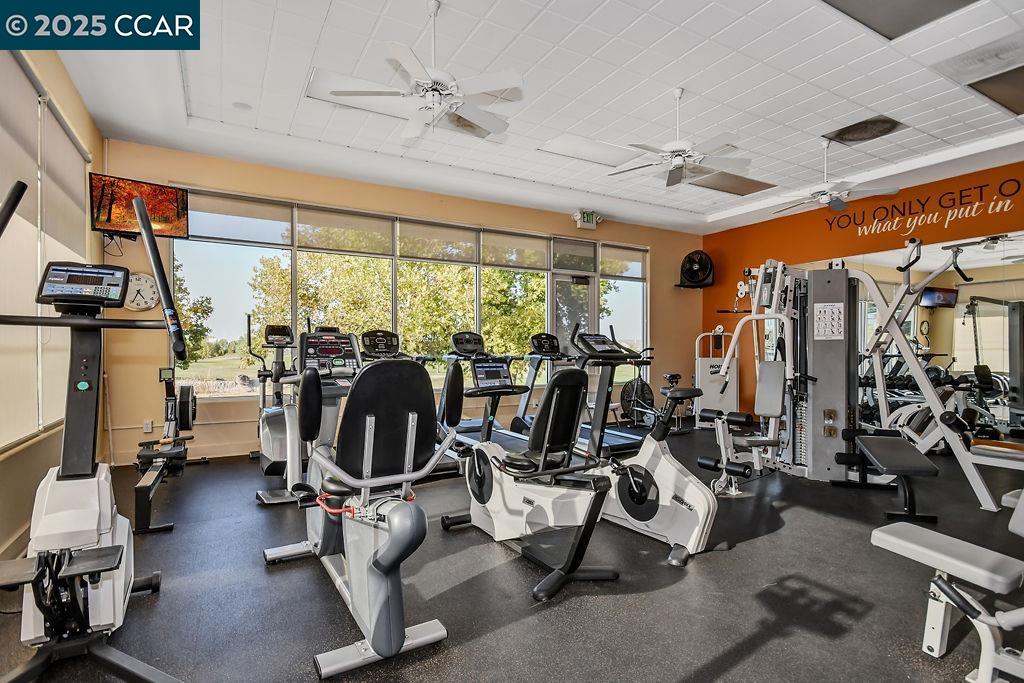 Detail Gallery Image 37 of 41 For 1090 Bountiful Way, Brentwood,  CA 94513 - 3 Beds | 2/1 Baths
