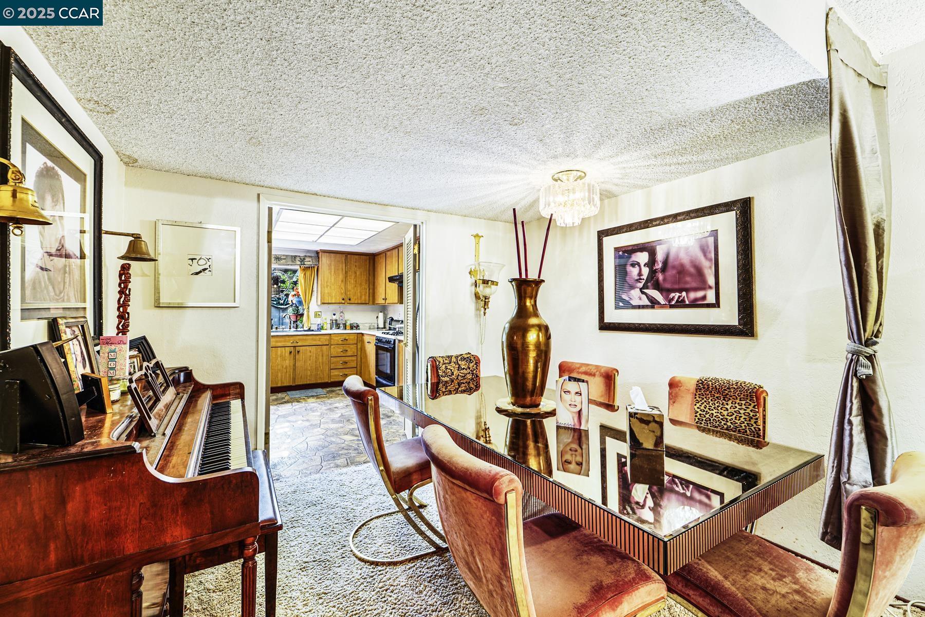 Detail Gallery Image 3 of 16 For 777 Lava Way, San Jose,  CA 95133 - 4 Beds | 2/1 Baths